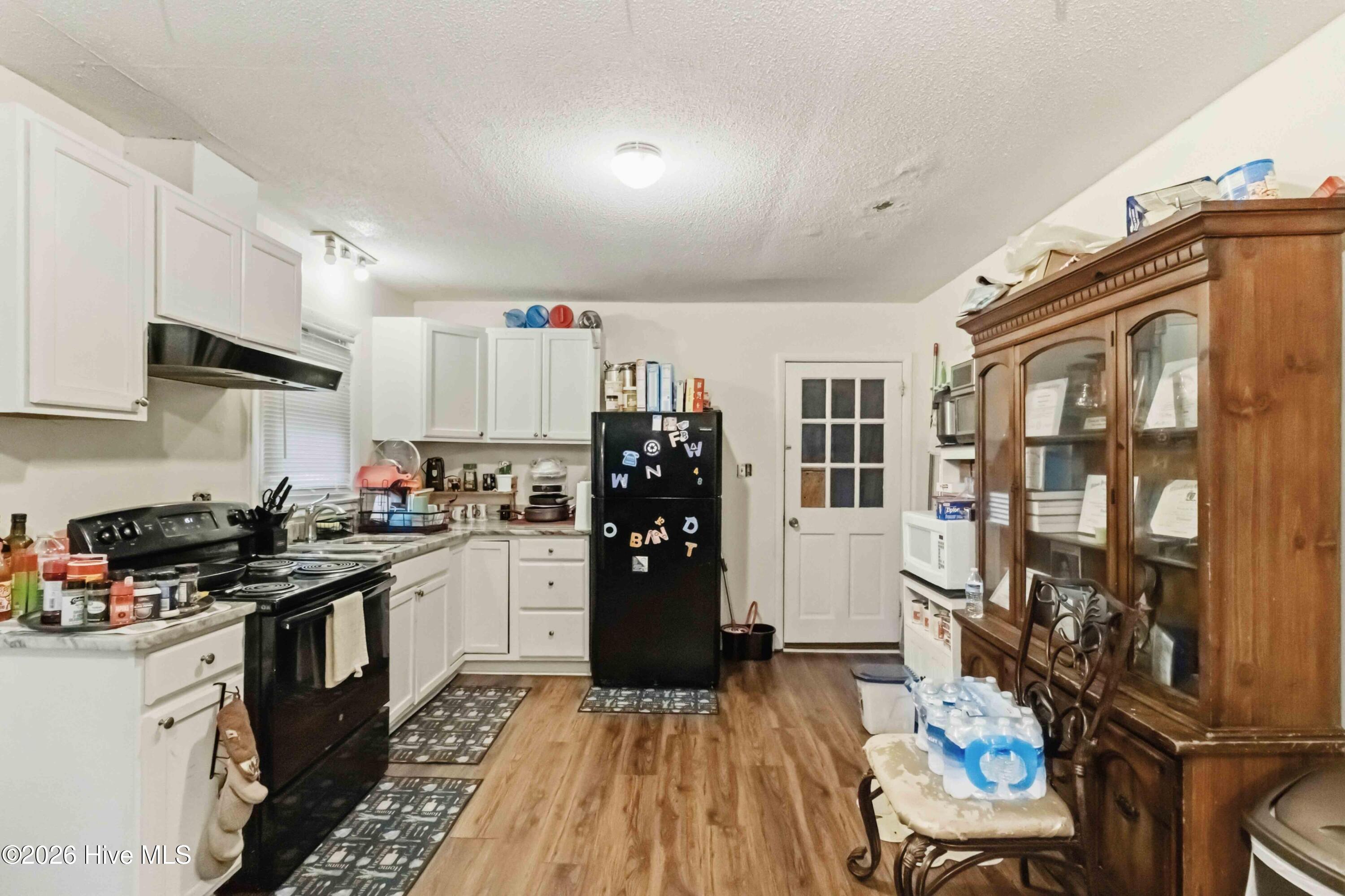 4910 White Oak Loop Property Photo 6