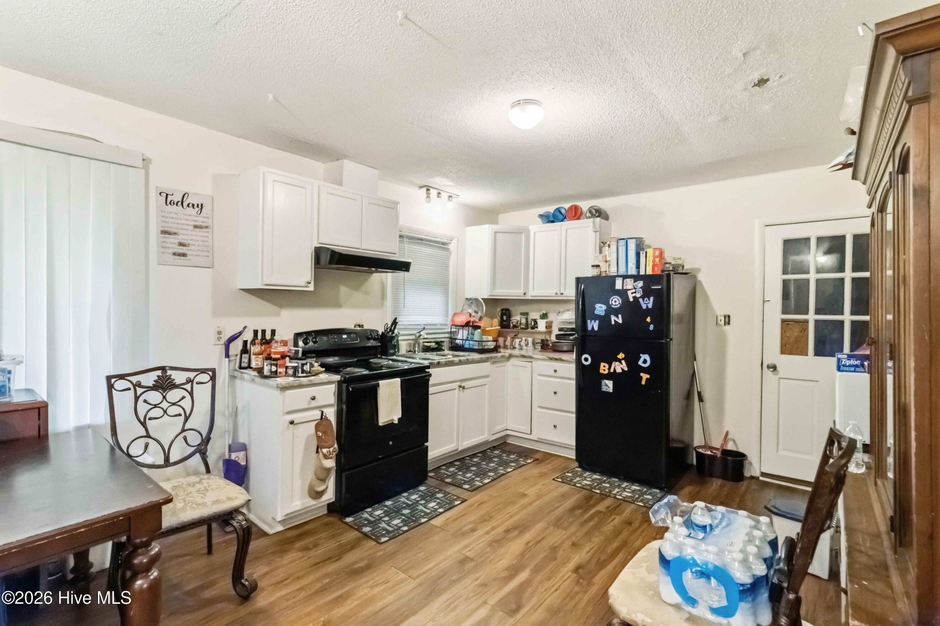4910 White Oak Loop Property Photo 7