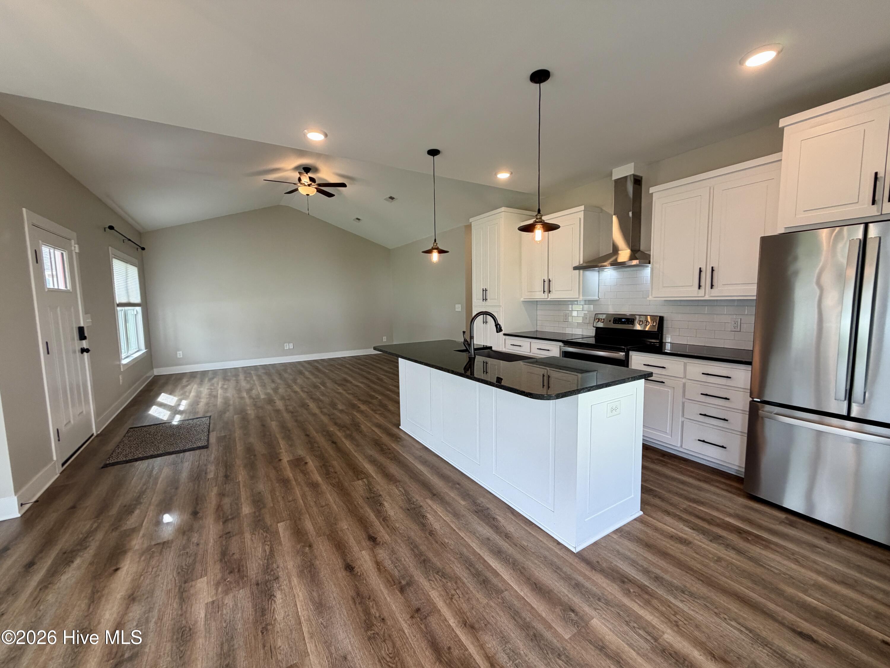 18 Wildberry Court Property Photo 15