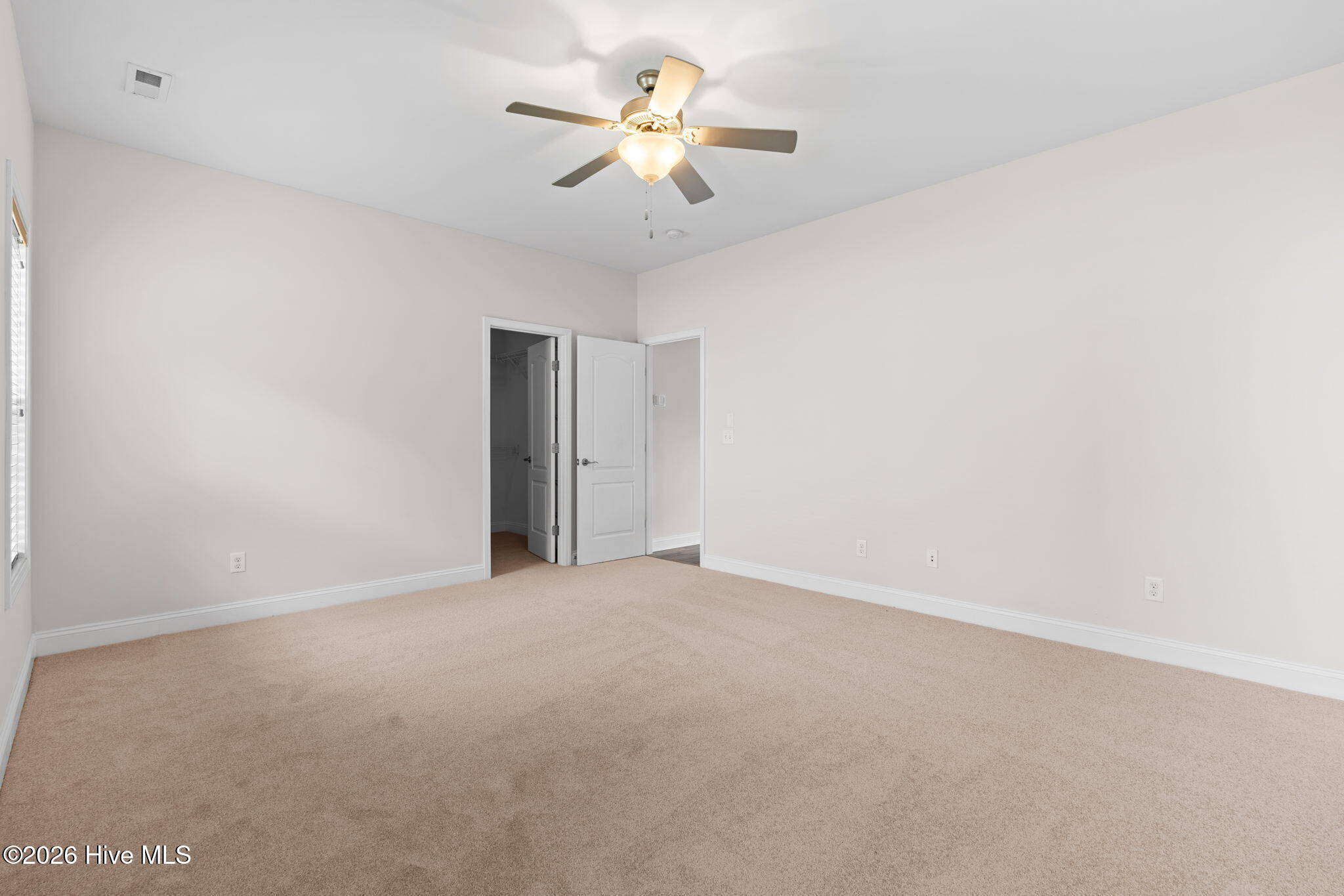 8064 W Highcroft Drive Ne Property Photo 23