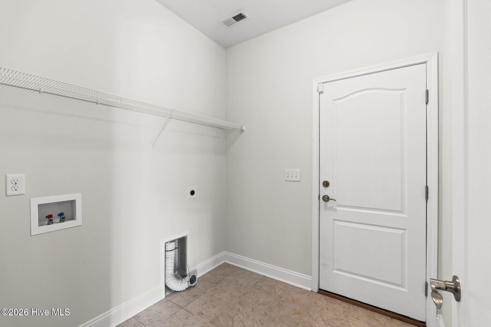8064 W Highcroft Drive Ne Property Photo 33