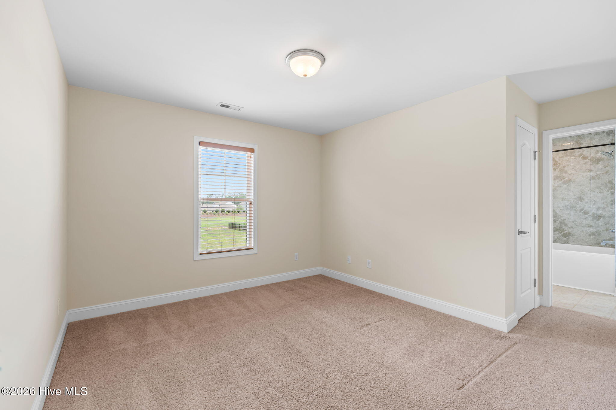 8064 W Highcroft Drive Ne Property Photo 35