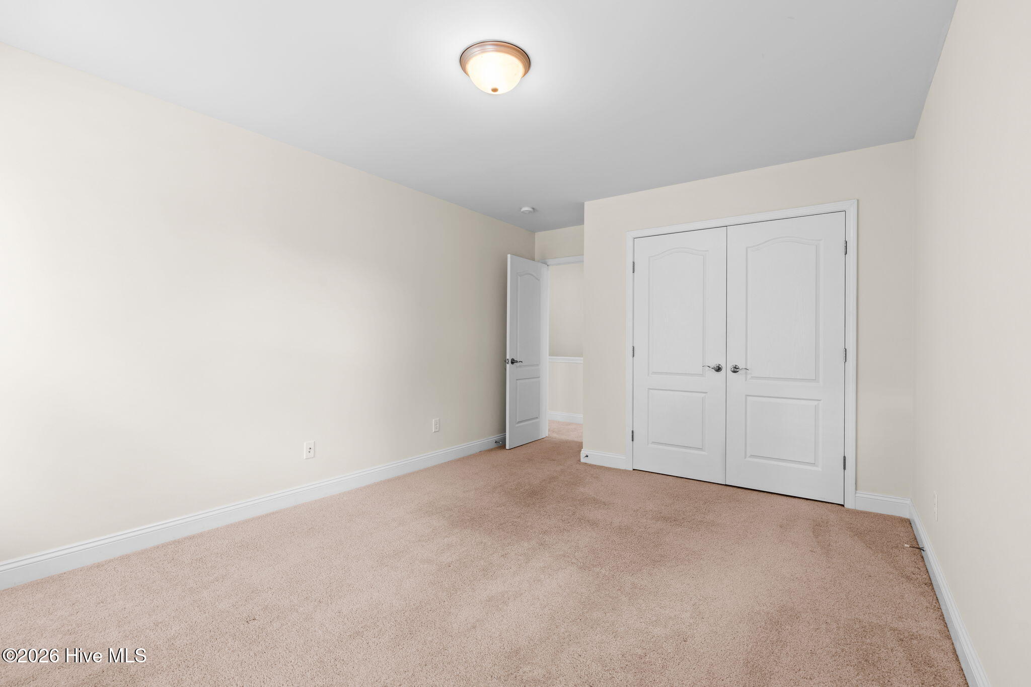 8064 W Highcroft Drive Ne Property Photo 40