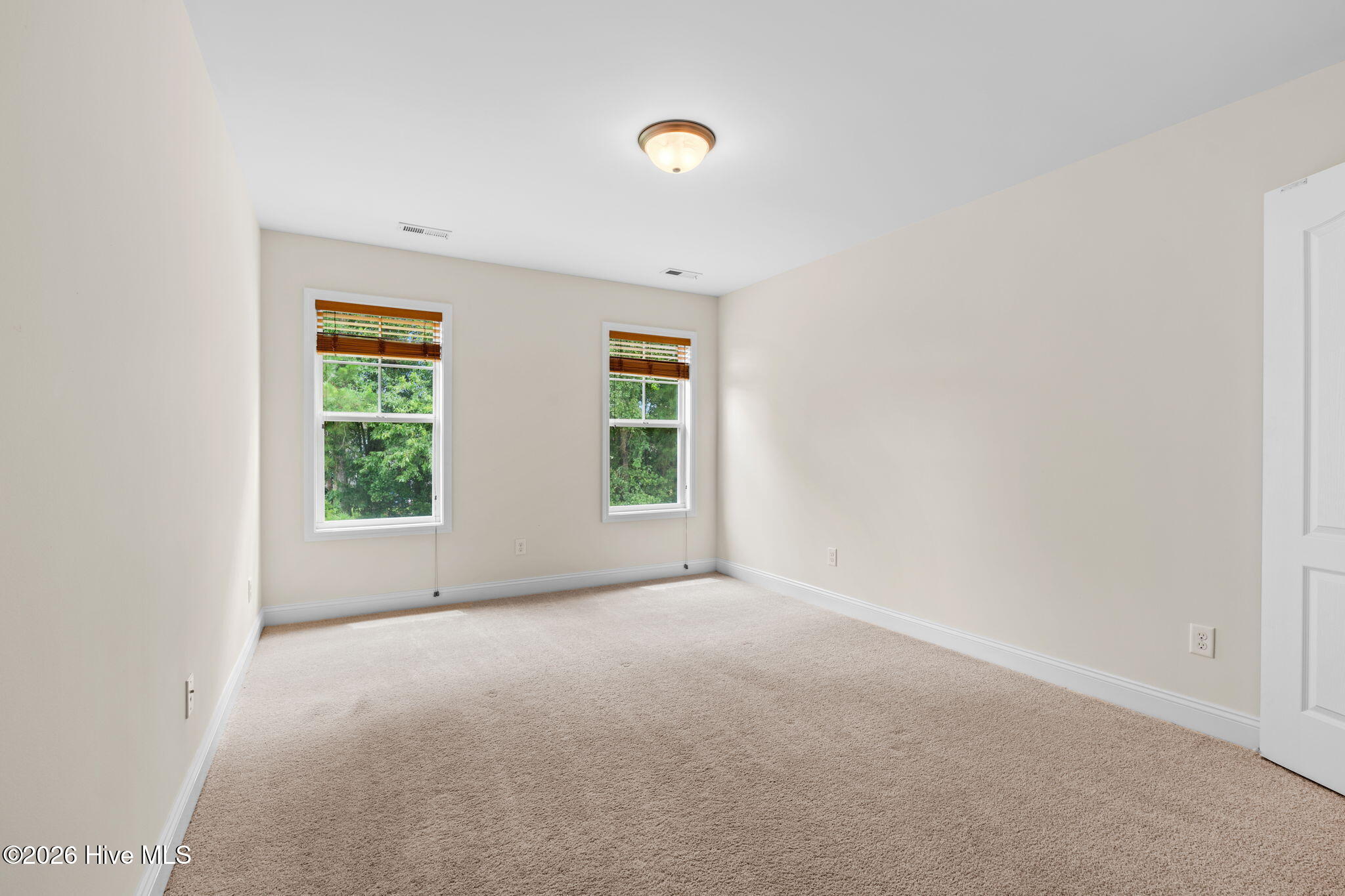 8064 W Highcroft Drive Ne Property Photo 46