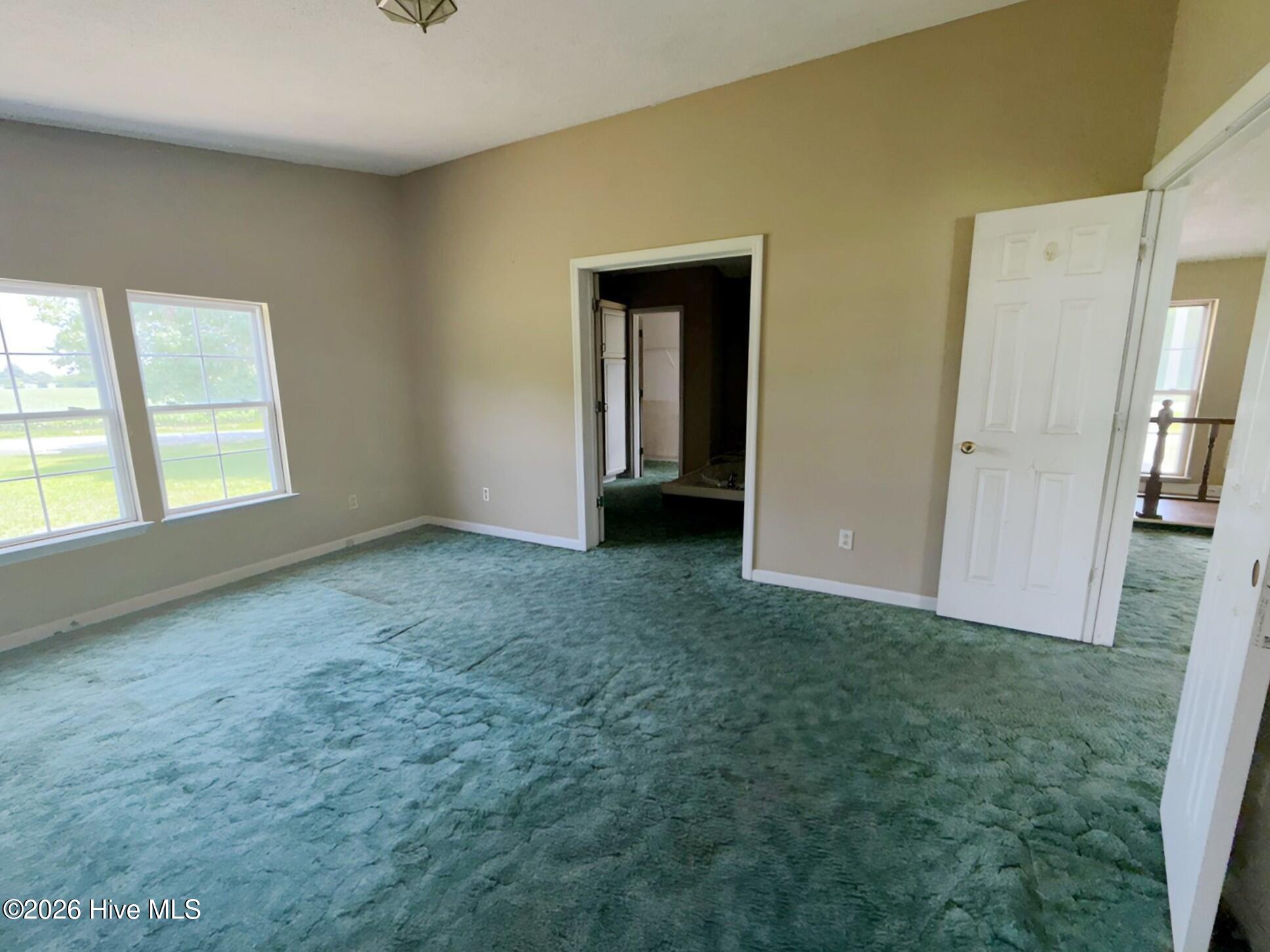38 Banks Road Property Photo 11