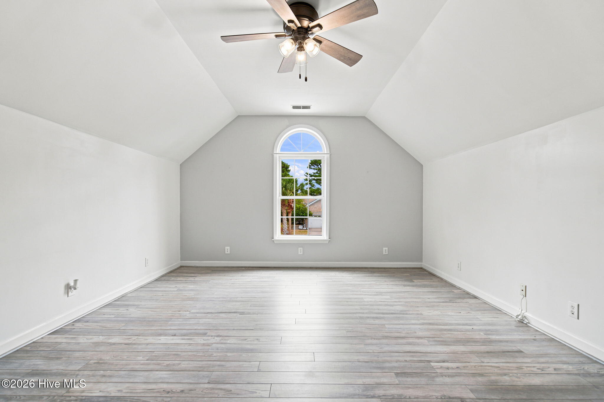 8712 Sedgley Drive Property Photo 35
