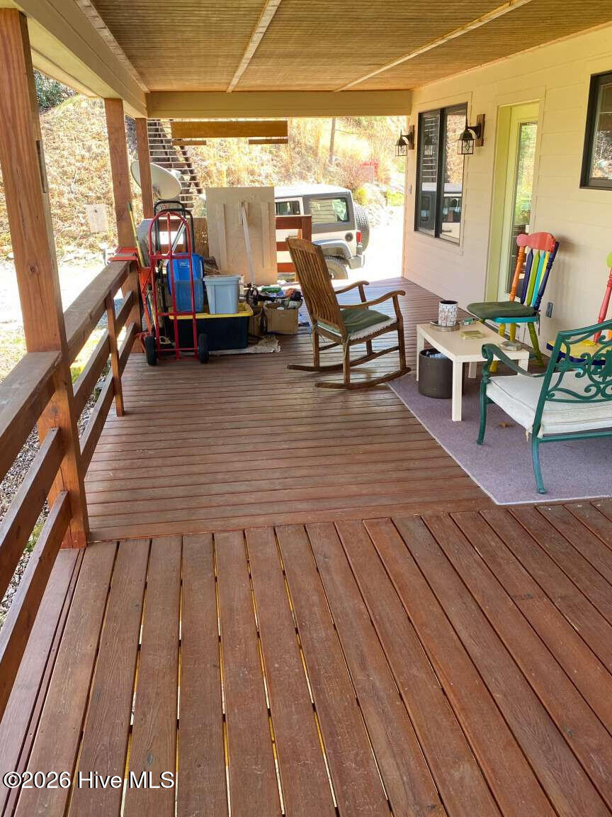 1491 Snowbird Road Property Photo 10