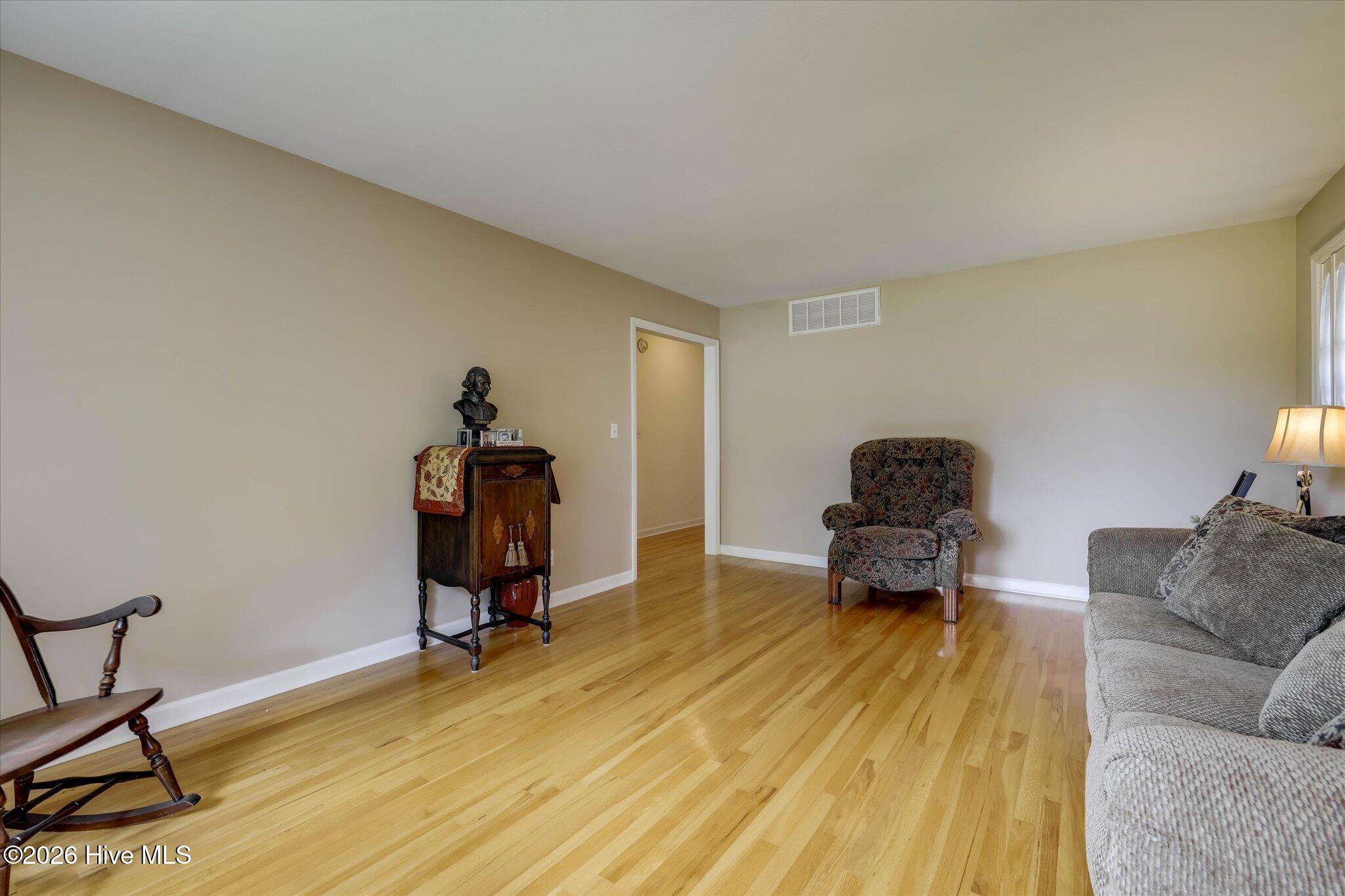 113 Midland Drive Property Photo 12