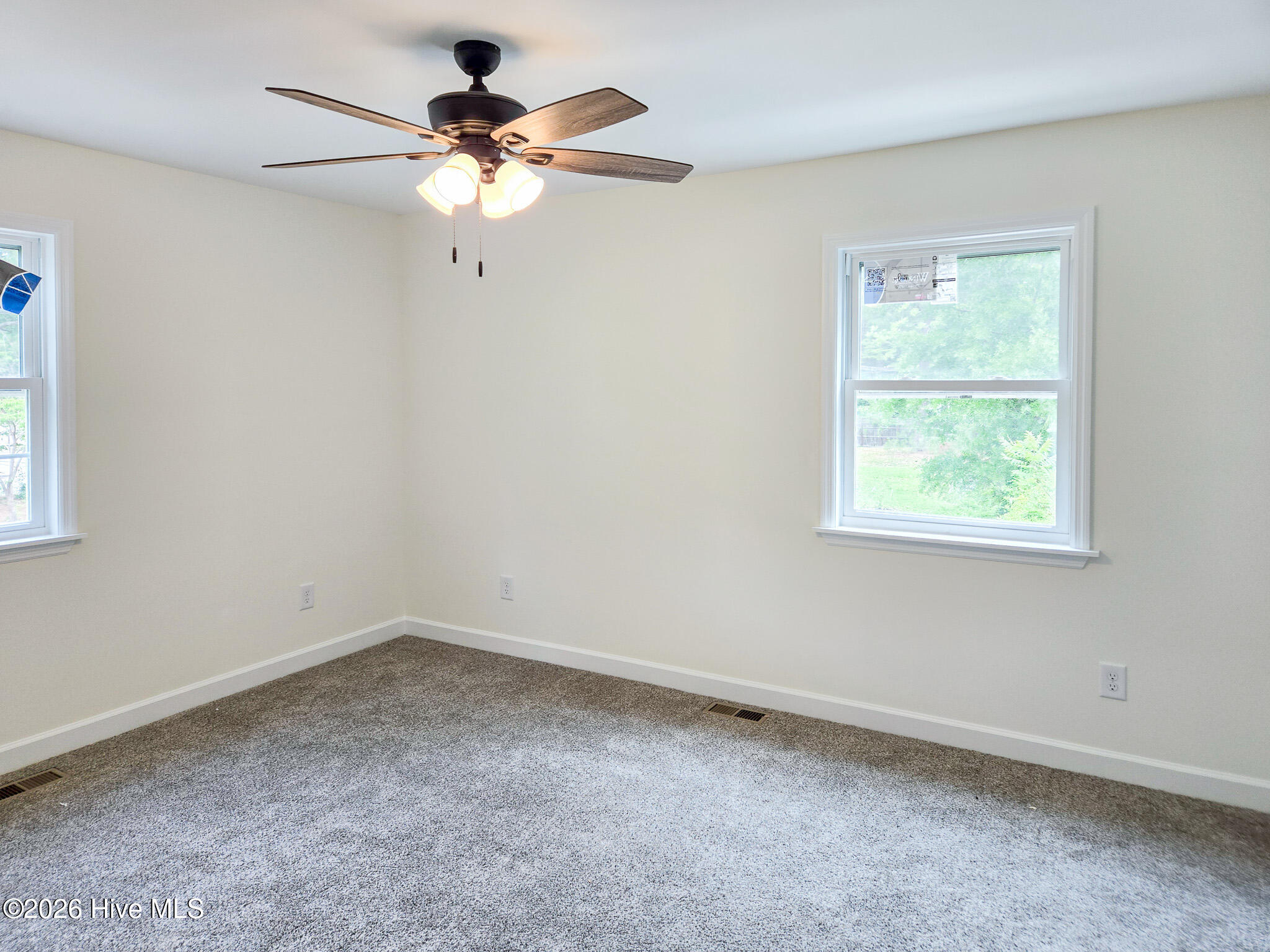 308 Pearson Street N Property Photo 11