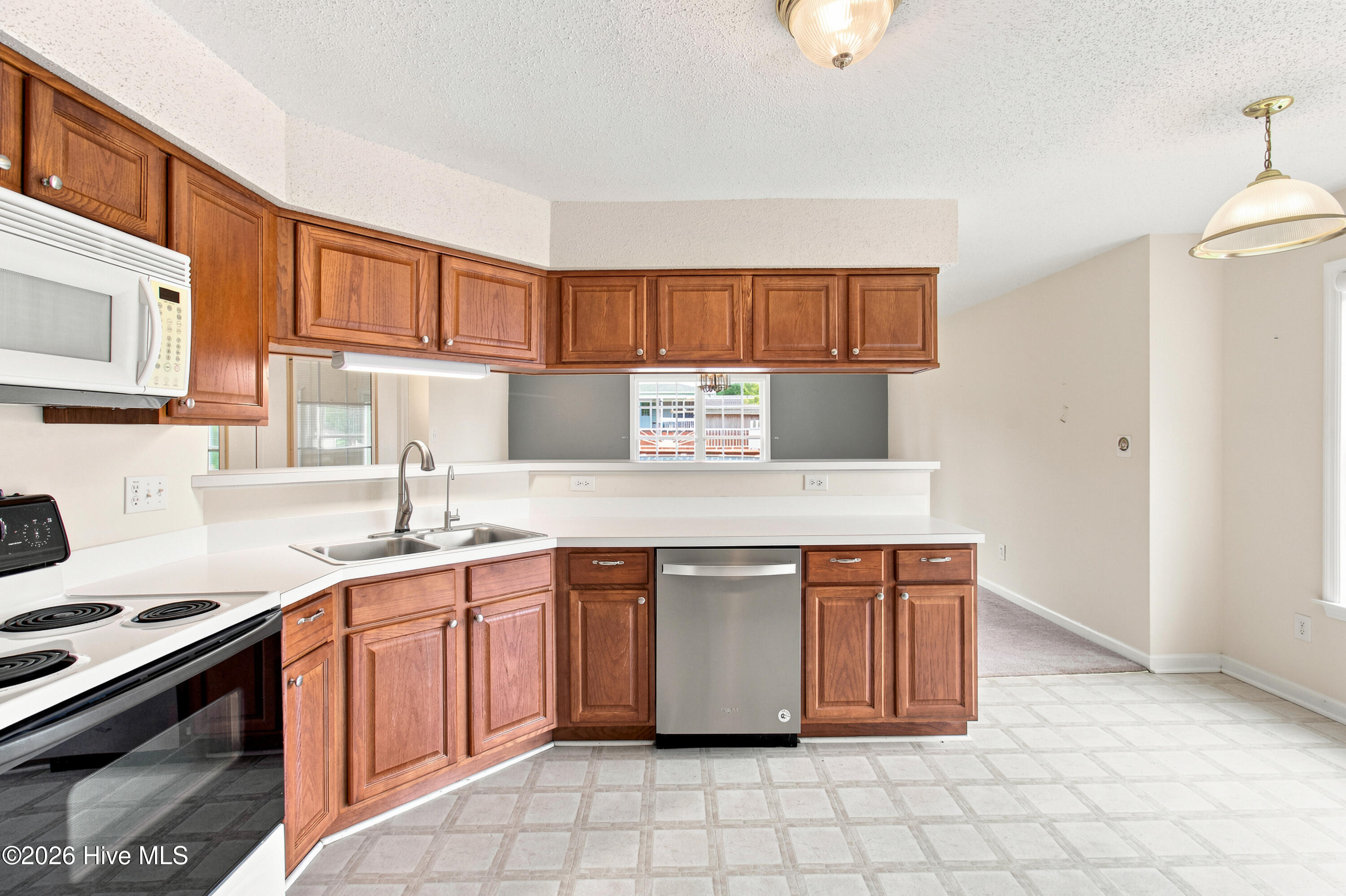 102 Winfall Court Property Photo 10