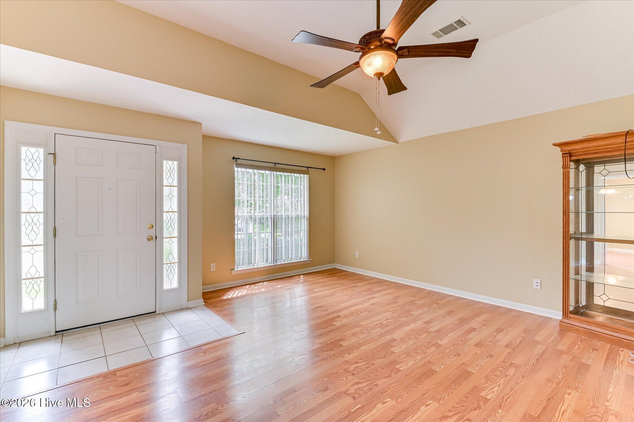 124 Oakland Drive Property Photo 6