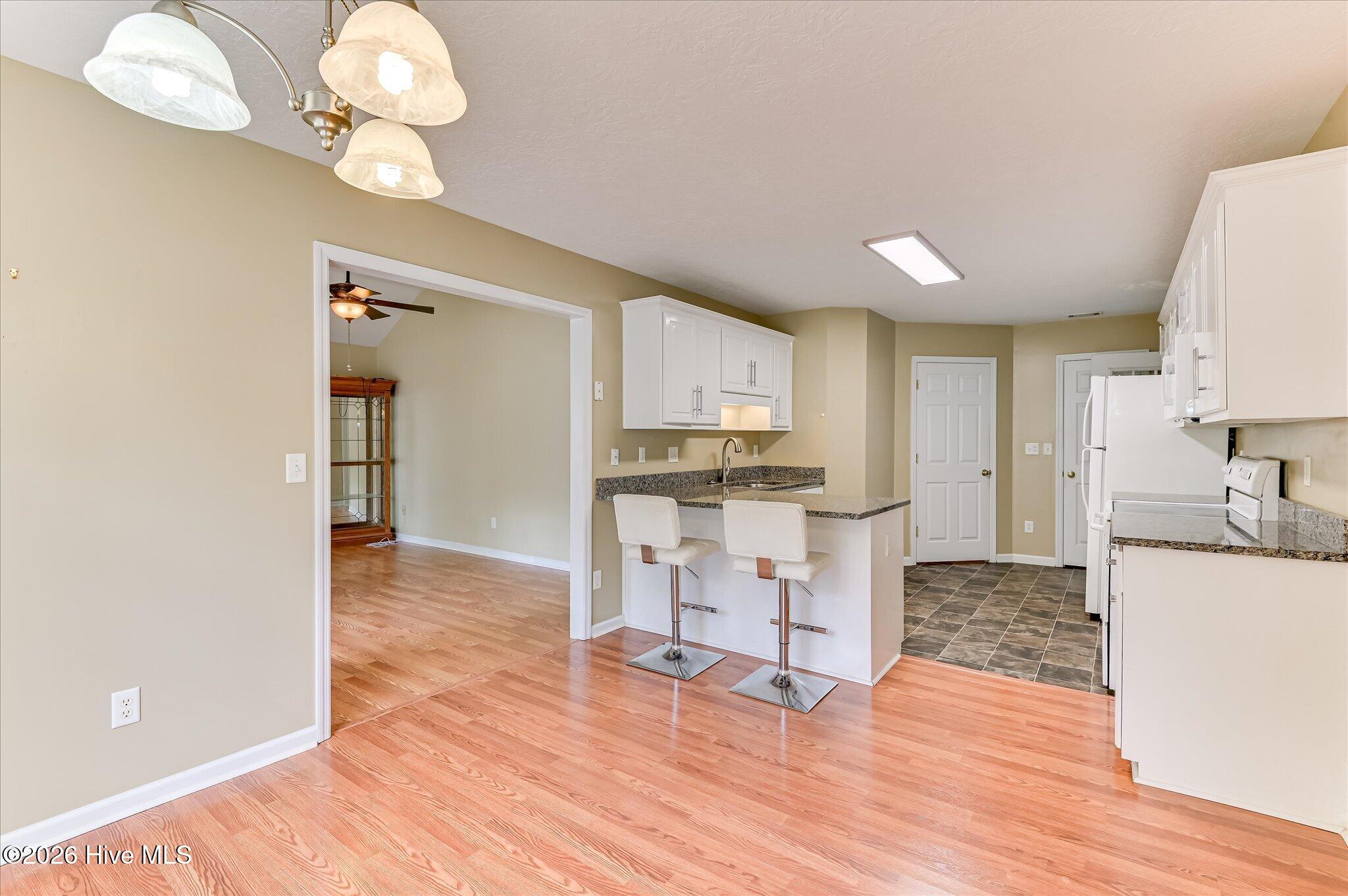 124 Oakland Drive Property Photo 11