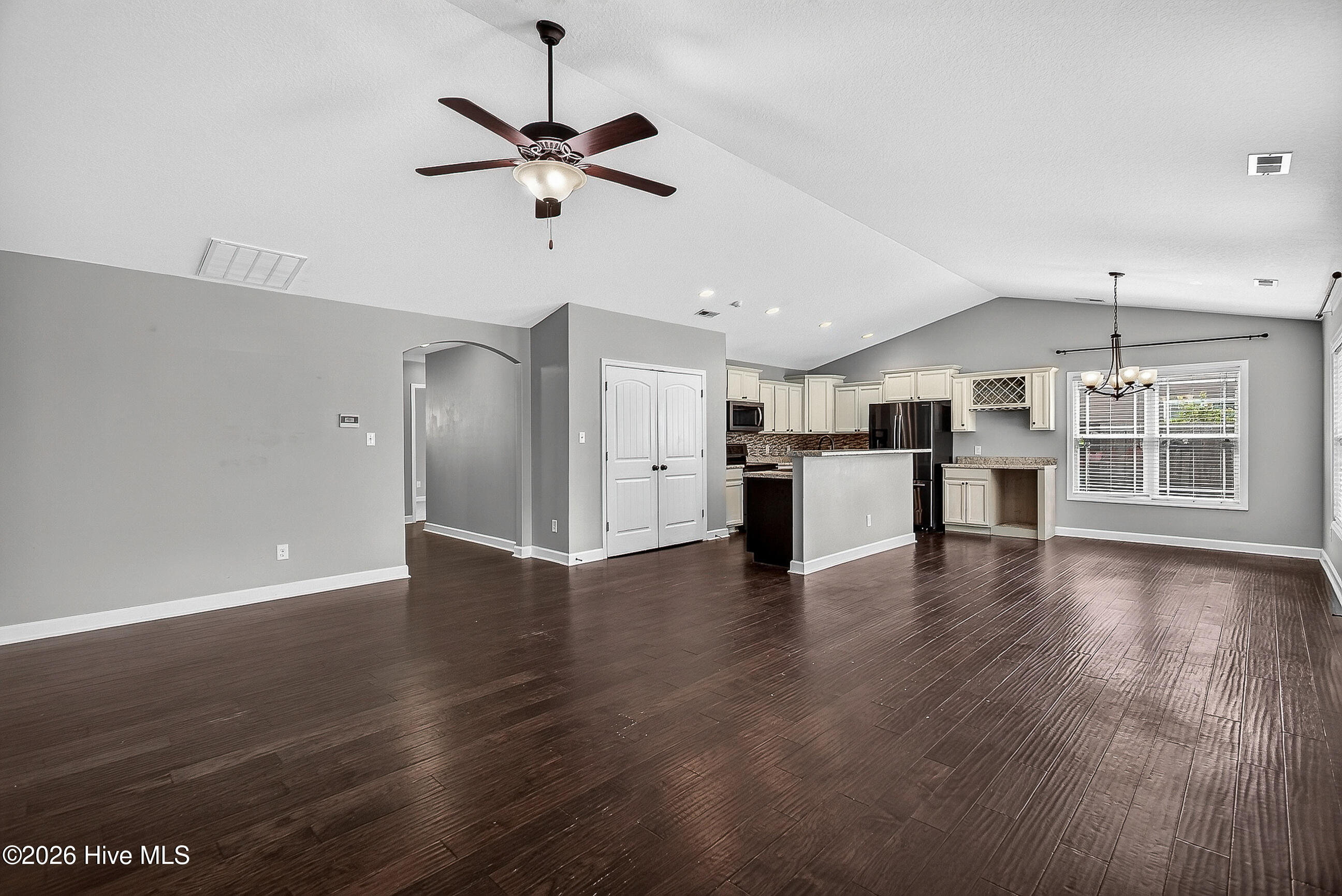109 Pembury Way Property Photo 8