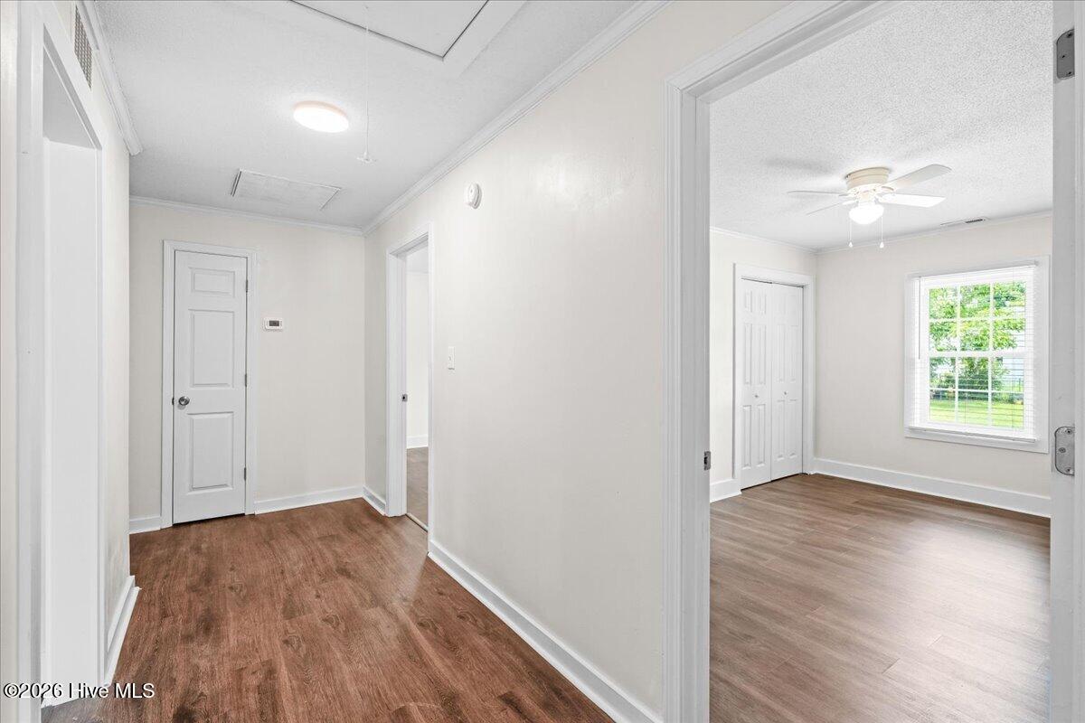 601 E 8th Street Property Photo 23