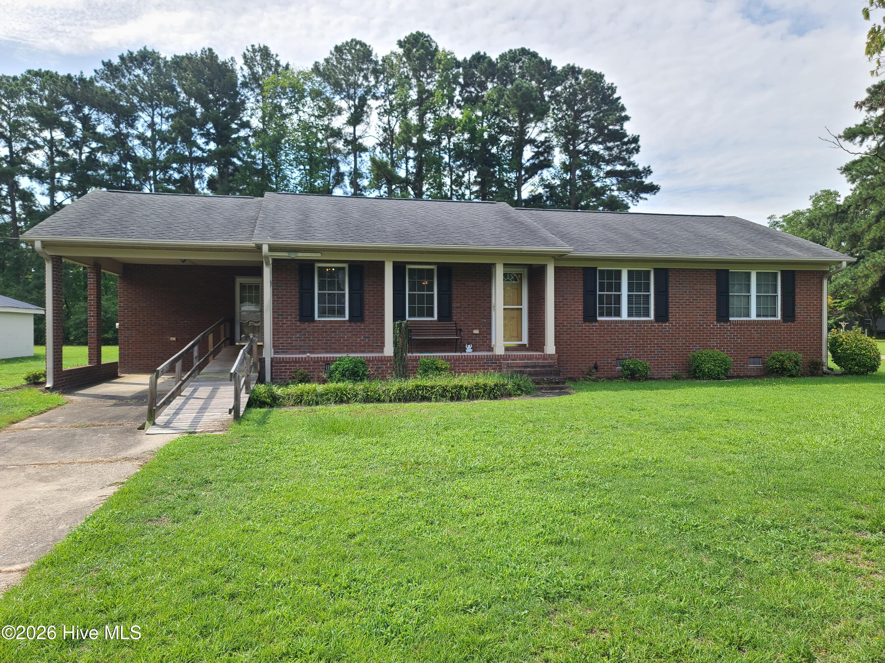 569 Central Avenue Property Photo 1