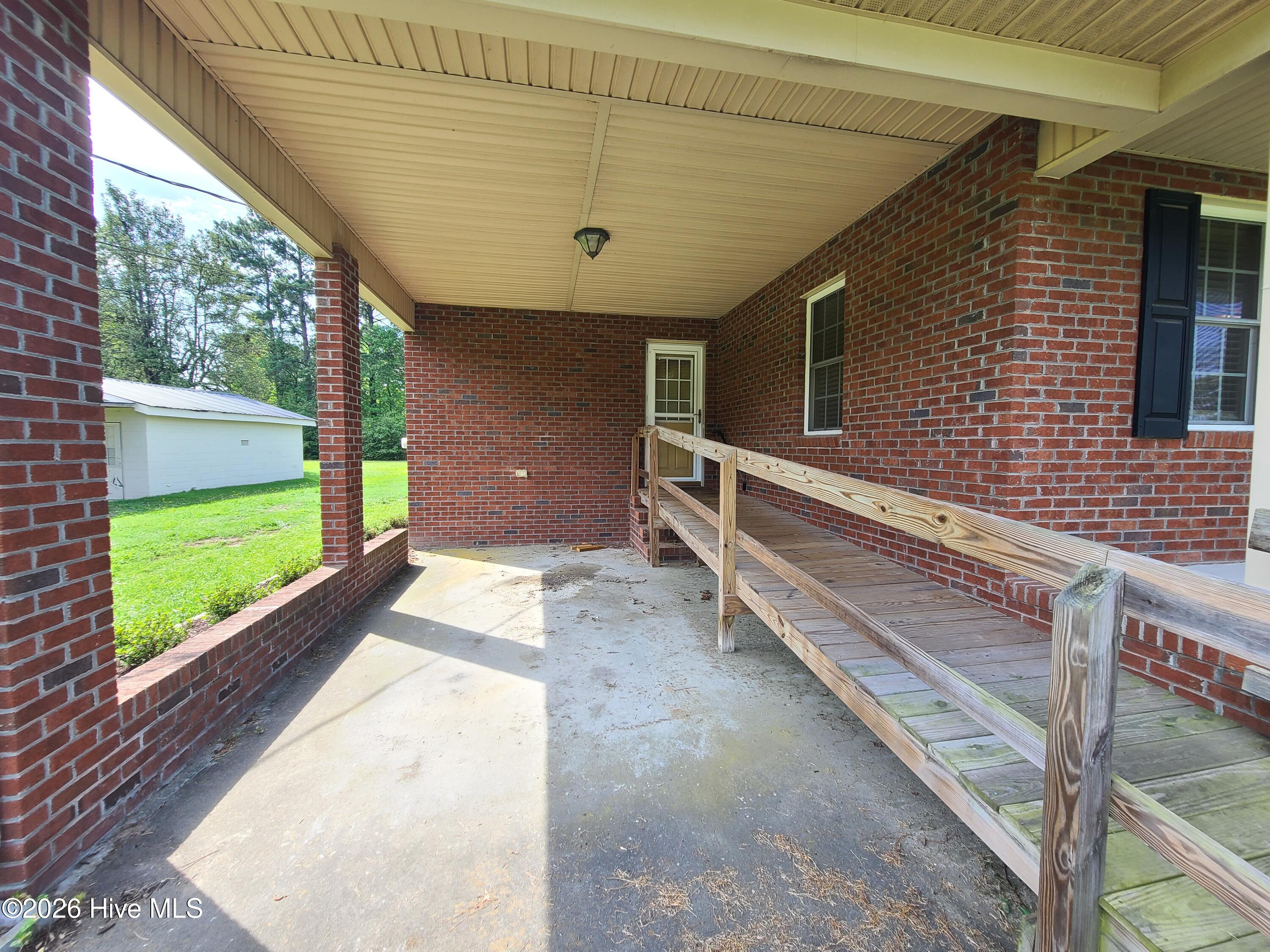 569 Central Avenue Property Photo 3