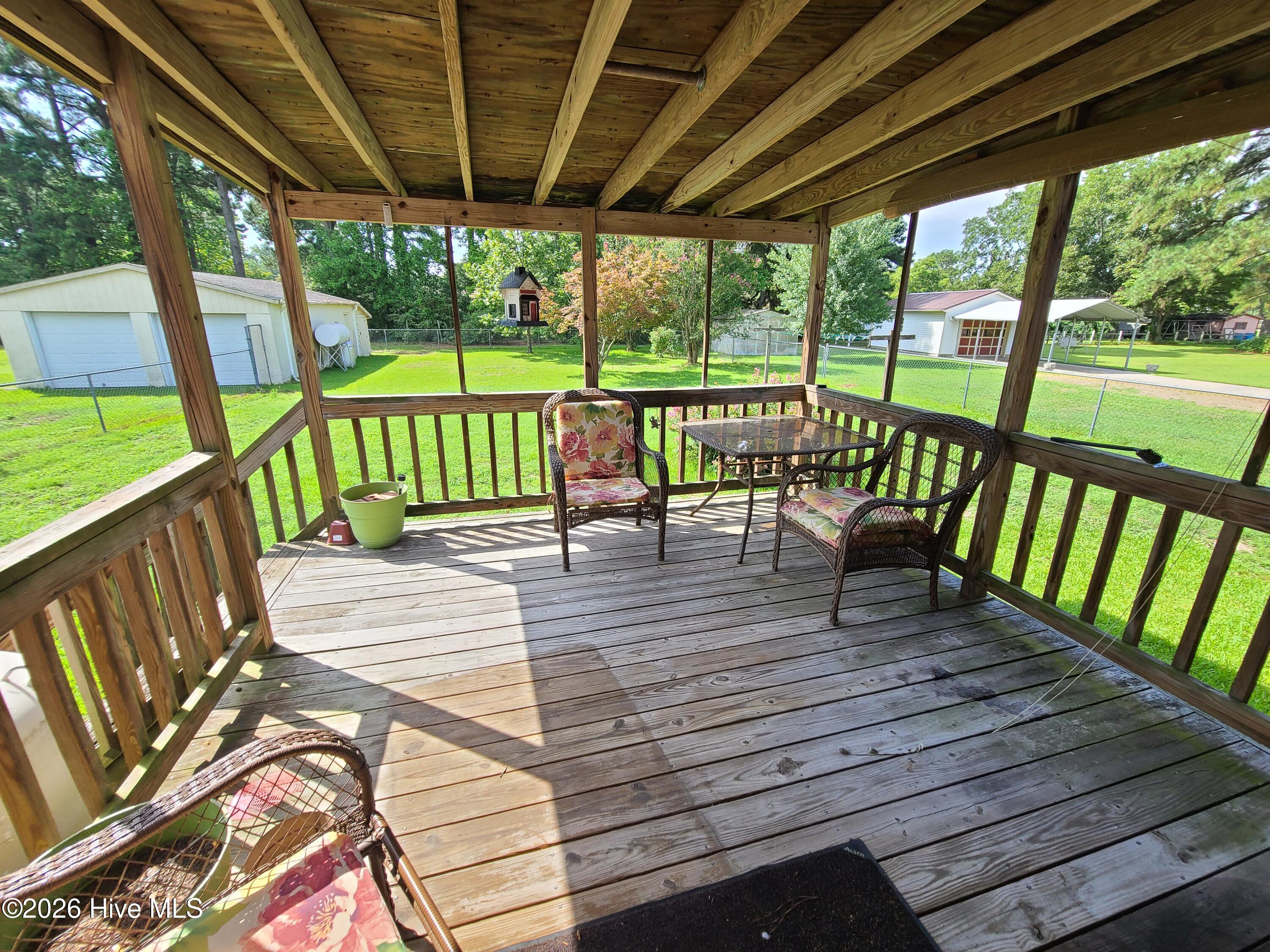 569 Central Avenue Property Photo 5