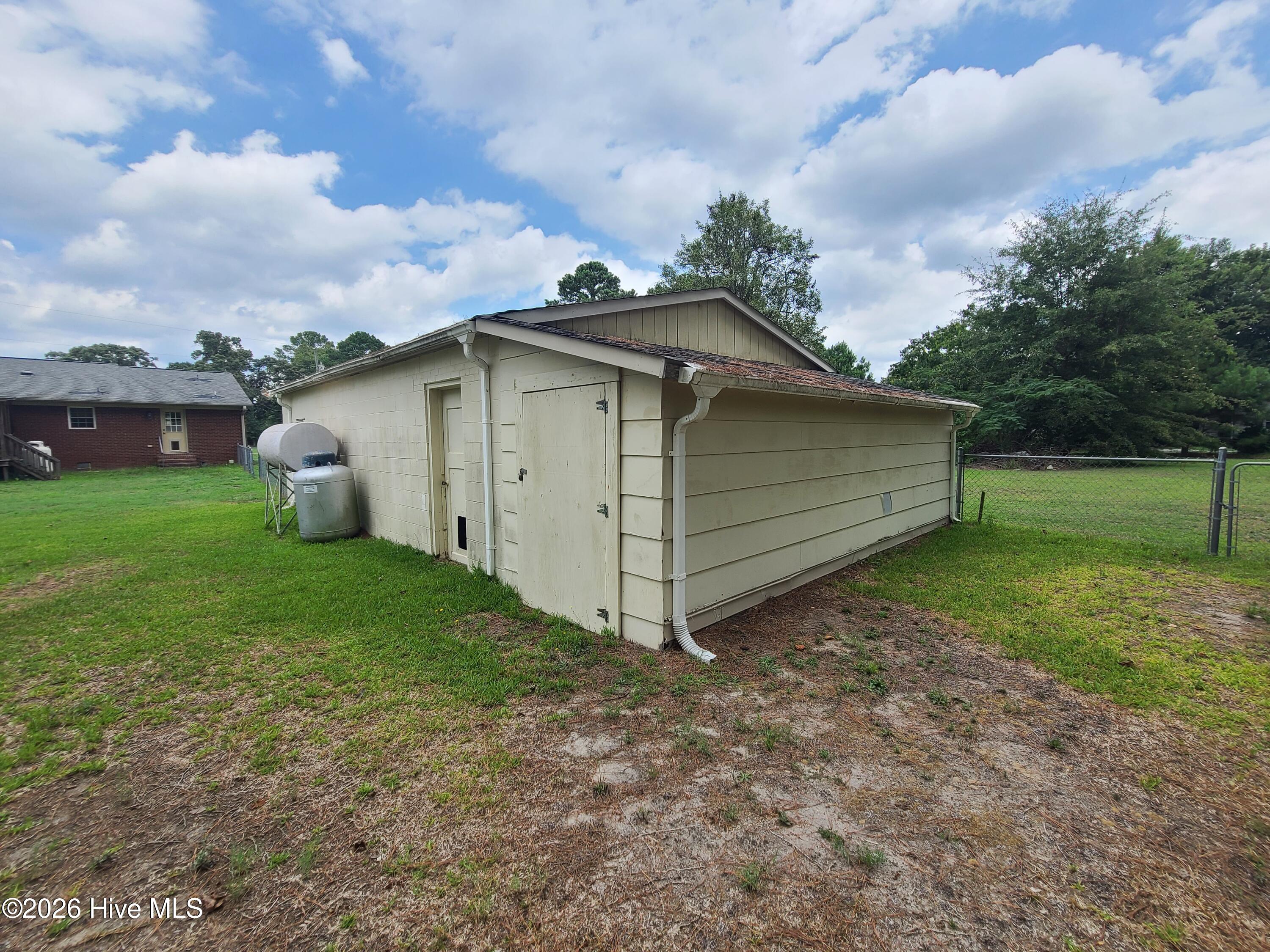 569 Central Avenue Property Photo 7
