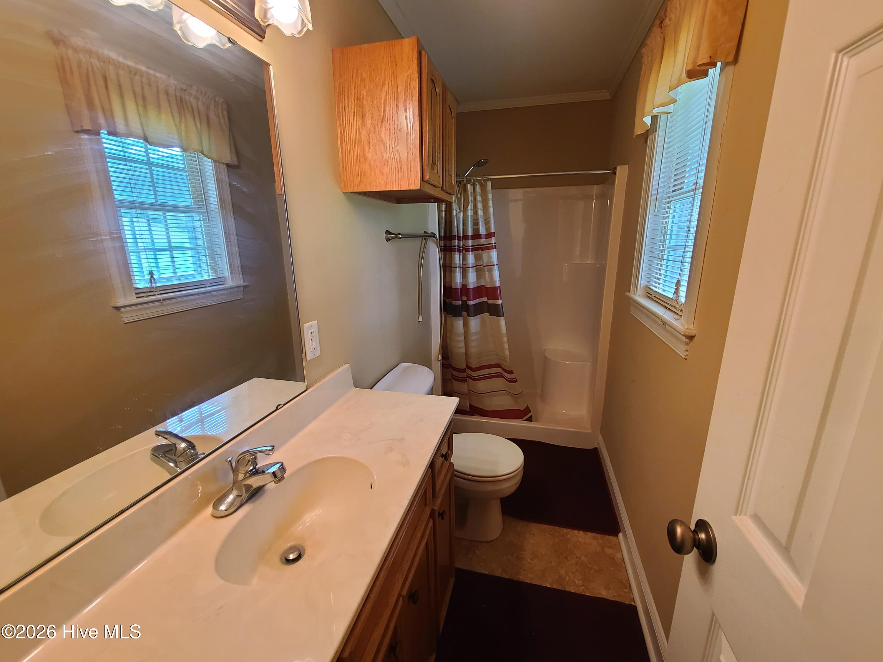 569 Central Avenue Property Photo 20