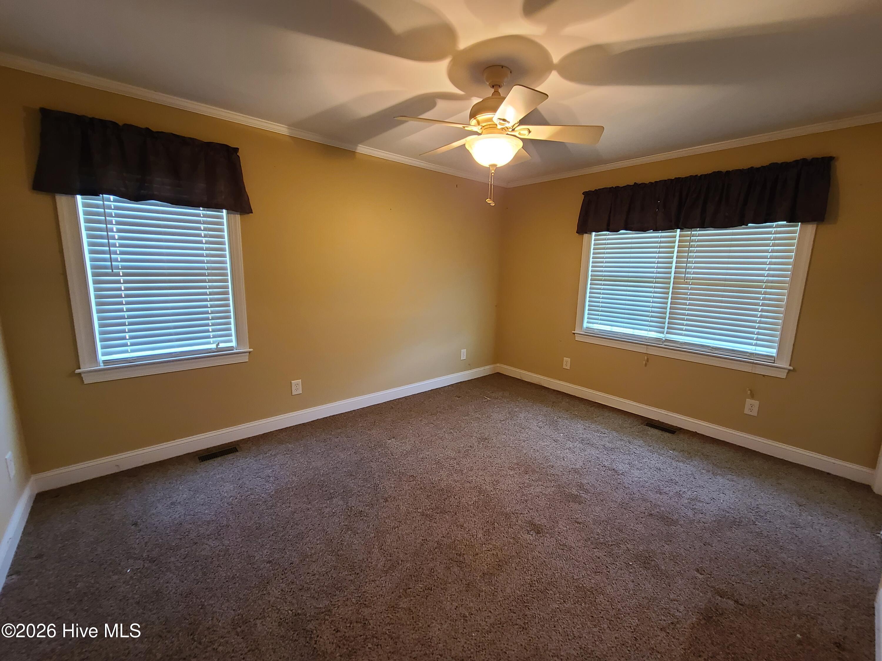 569 Central Avenue Property Photo 21