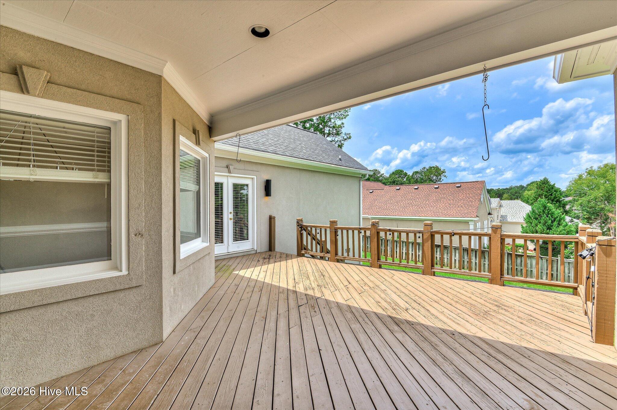 843 Park Chase Drive Property Photo 47
