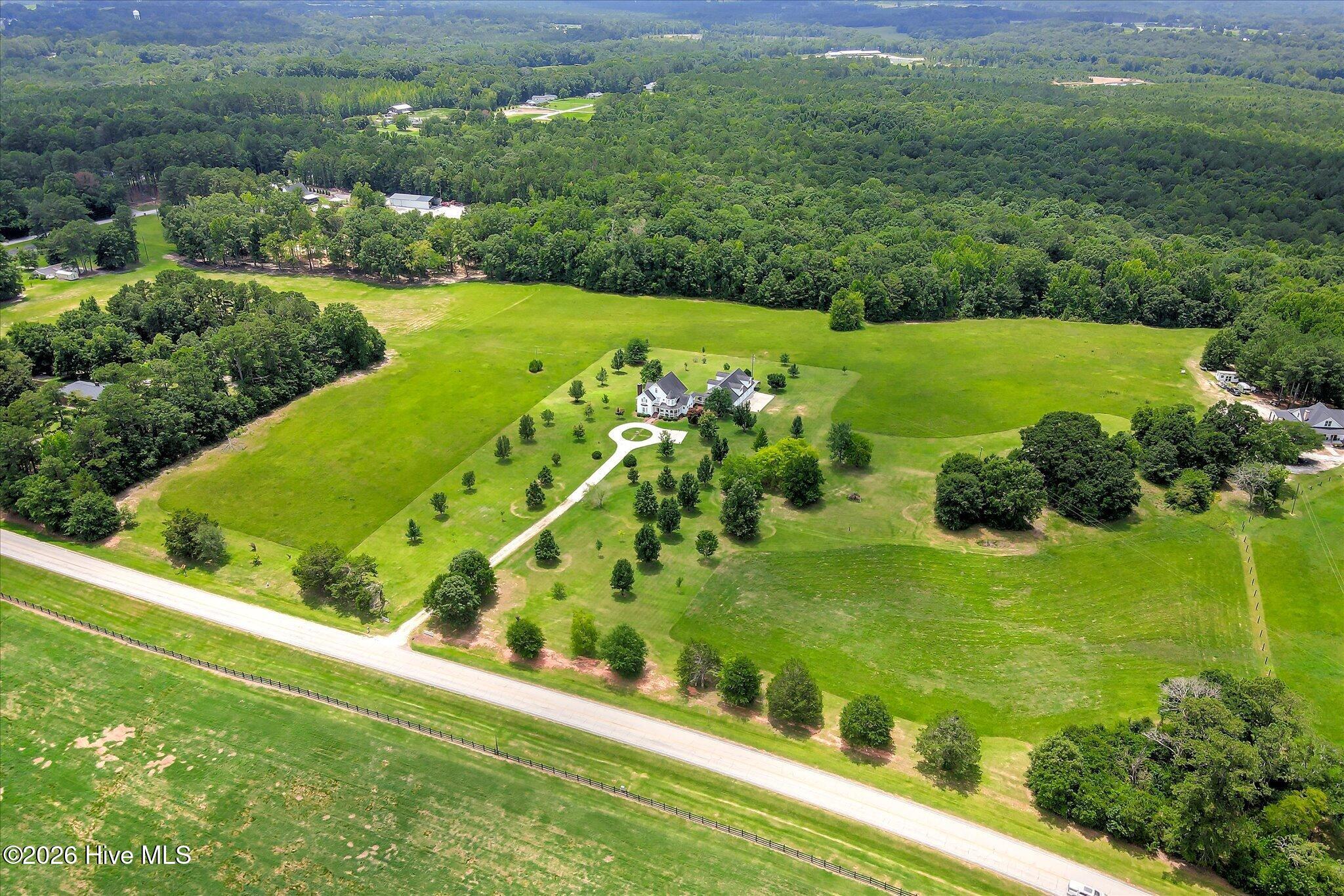 1229 Elberton Highway Property Photo 9