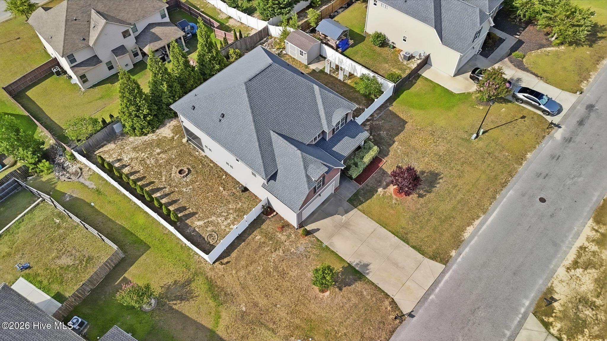 910 Highgrove Drive Property Photo 3