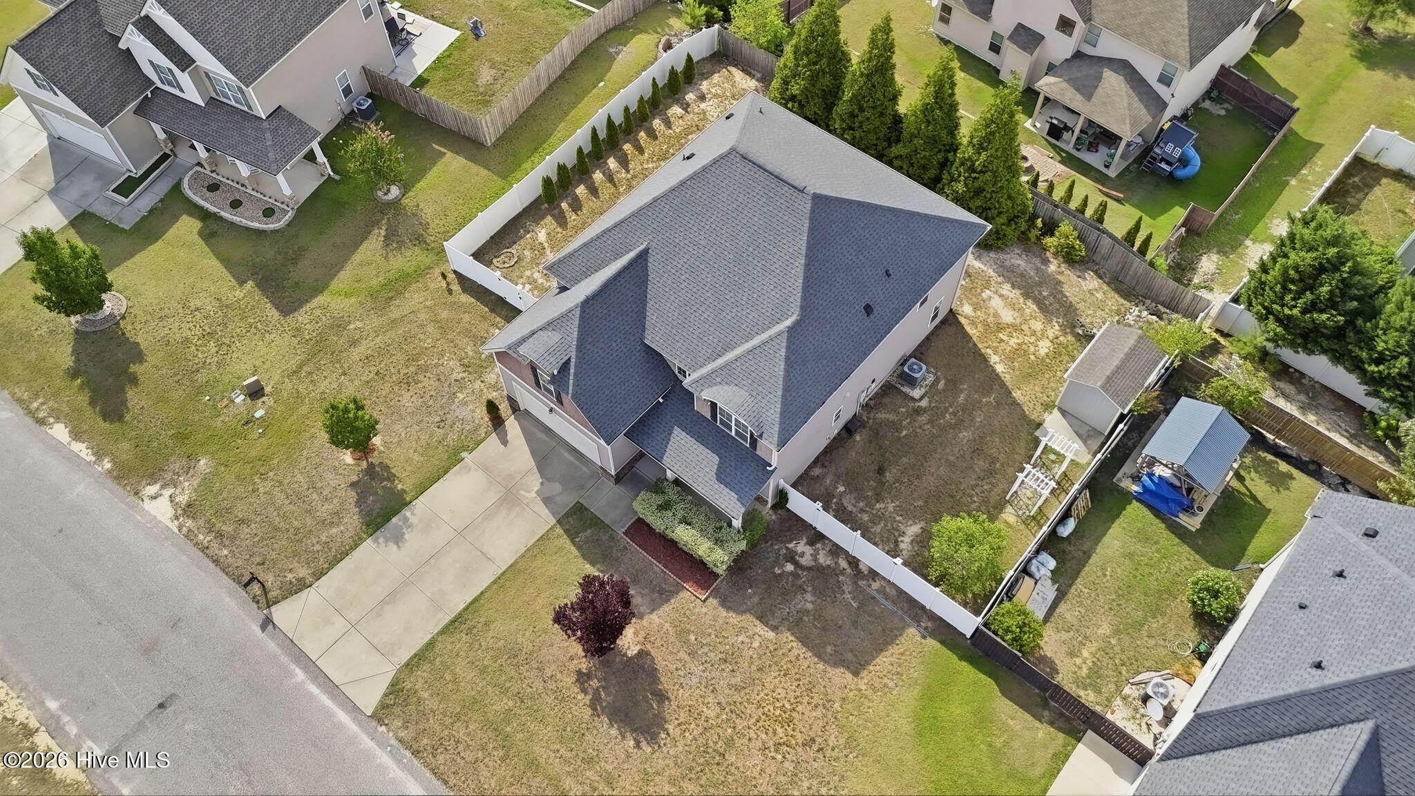 910 Highgrove Drive Property Photo 6