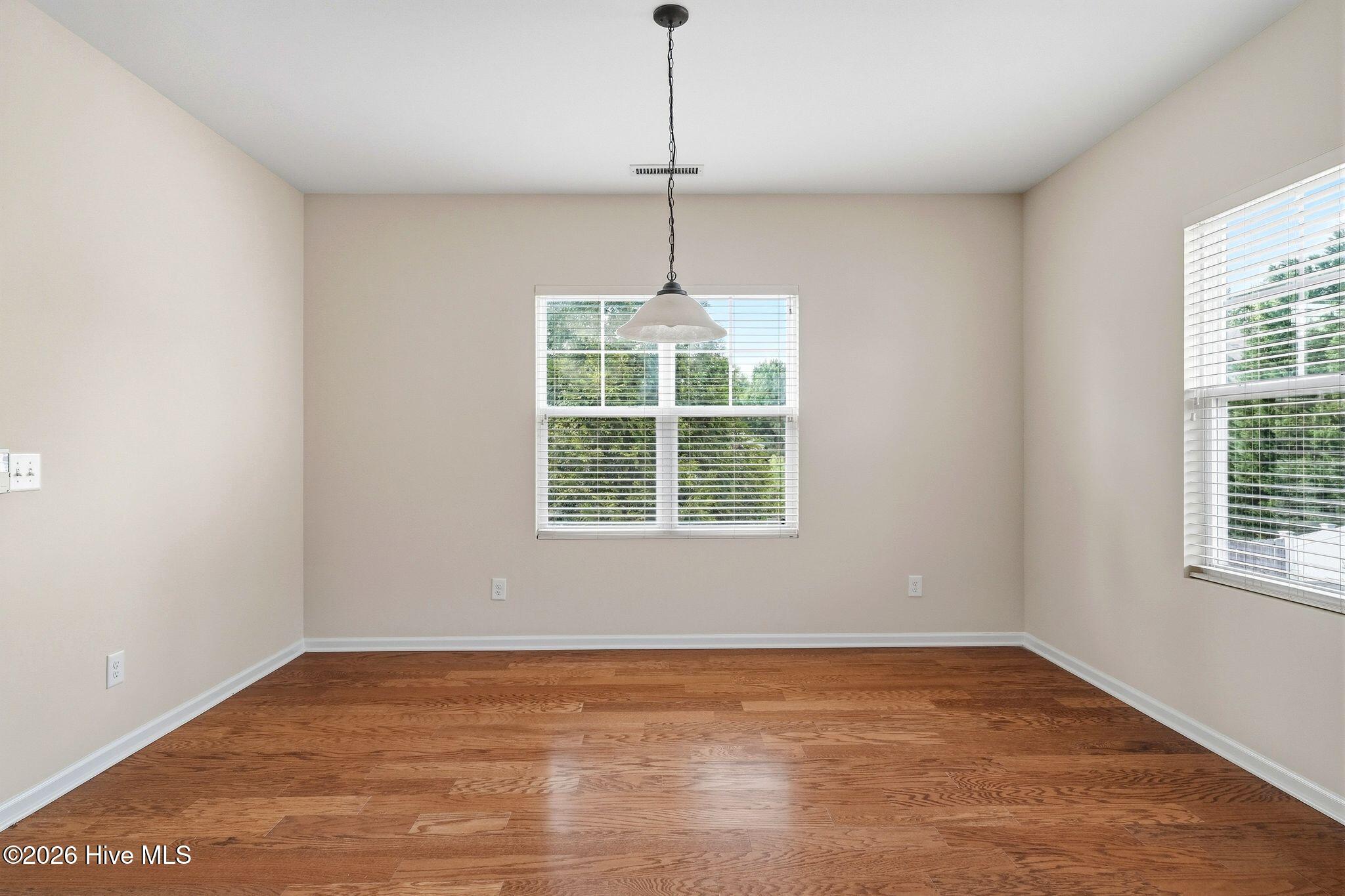 910 Highgrove Drive Property Photo 13