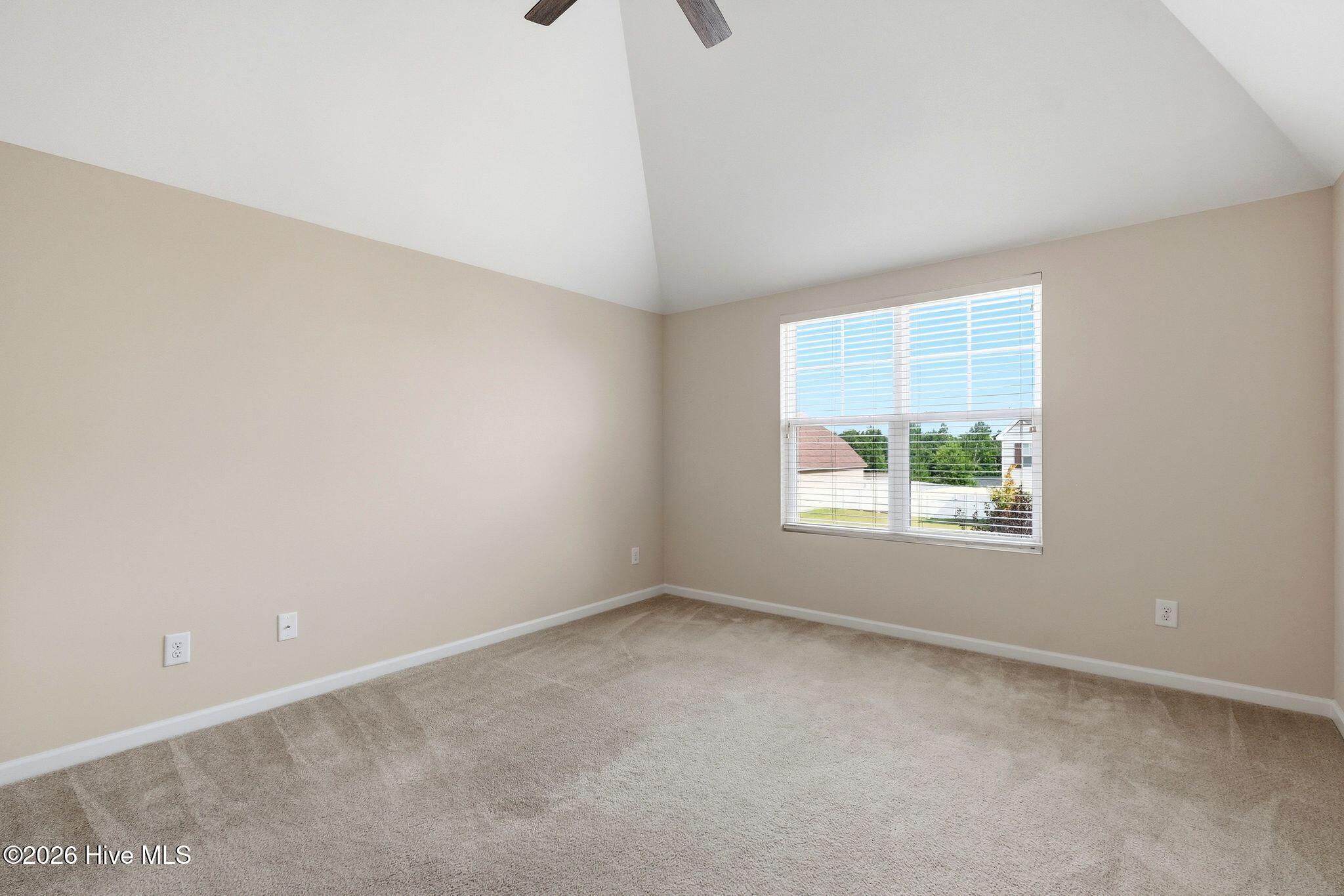 910 Highgrove Drive Property Photo 22