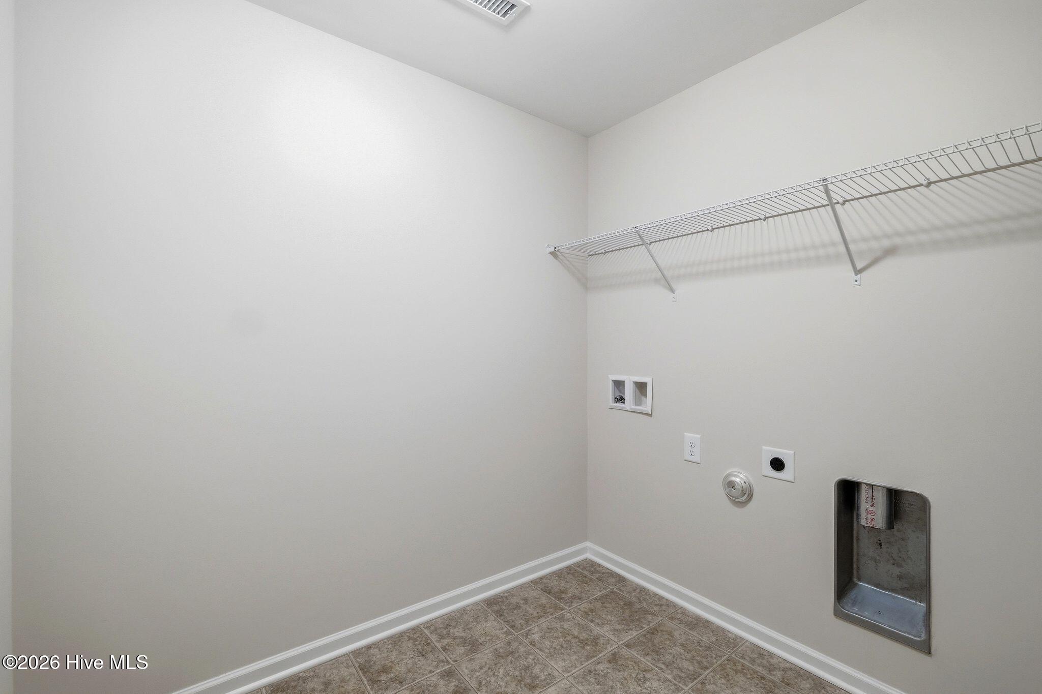 910 Highgrove Drive Property Photo 37