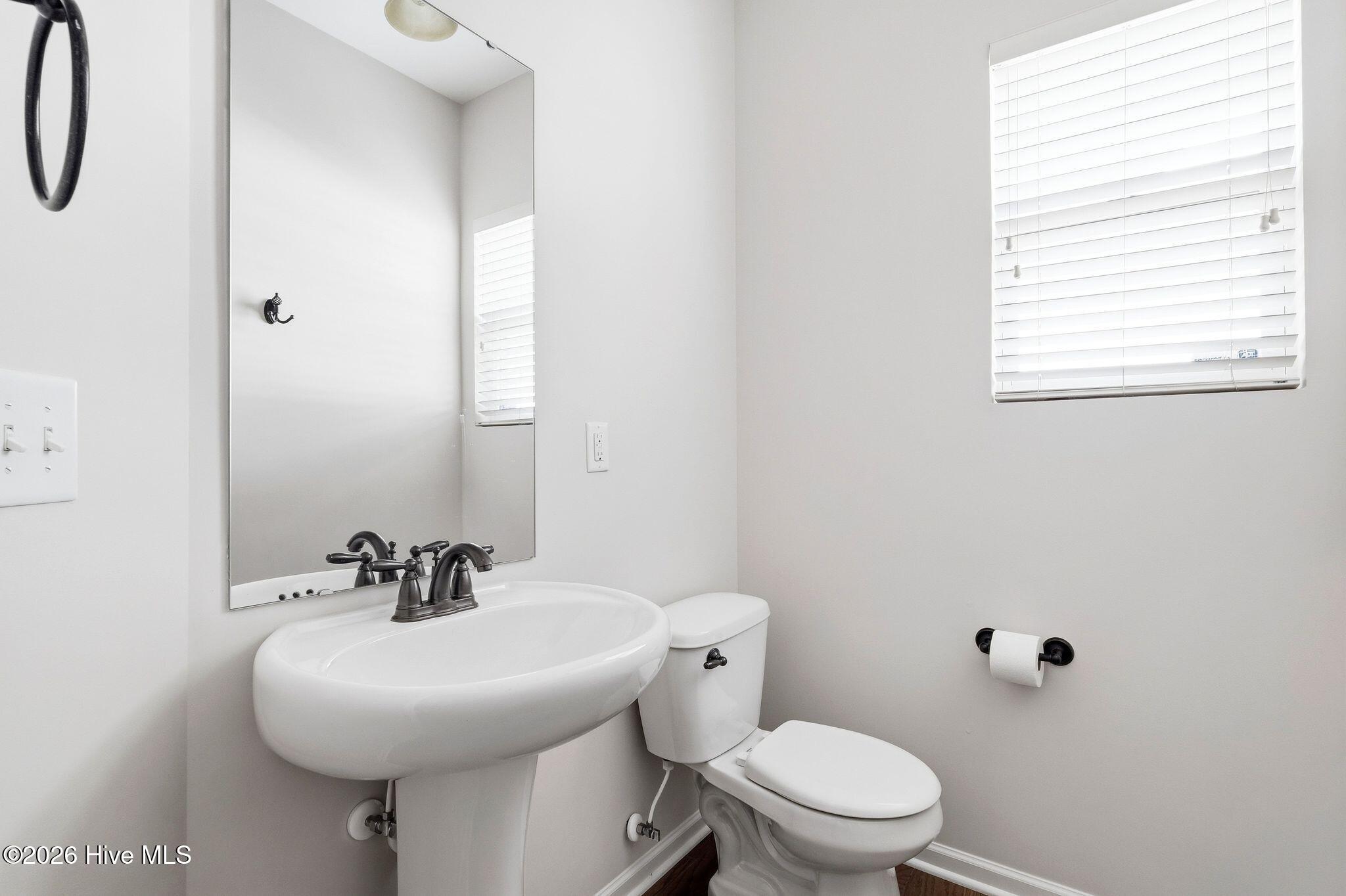 910 Highgrove Drive Property Photo 38