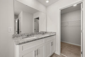 808 Dara Corners Property Photo 13