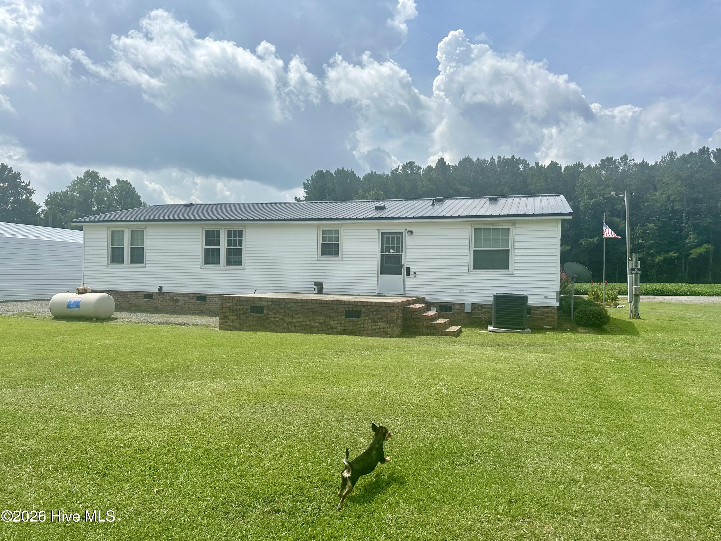 177 Pear Blossom Lane Property Photo 8