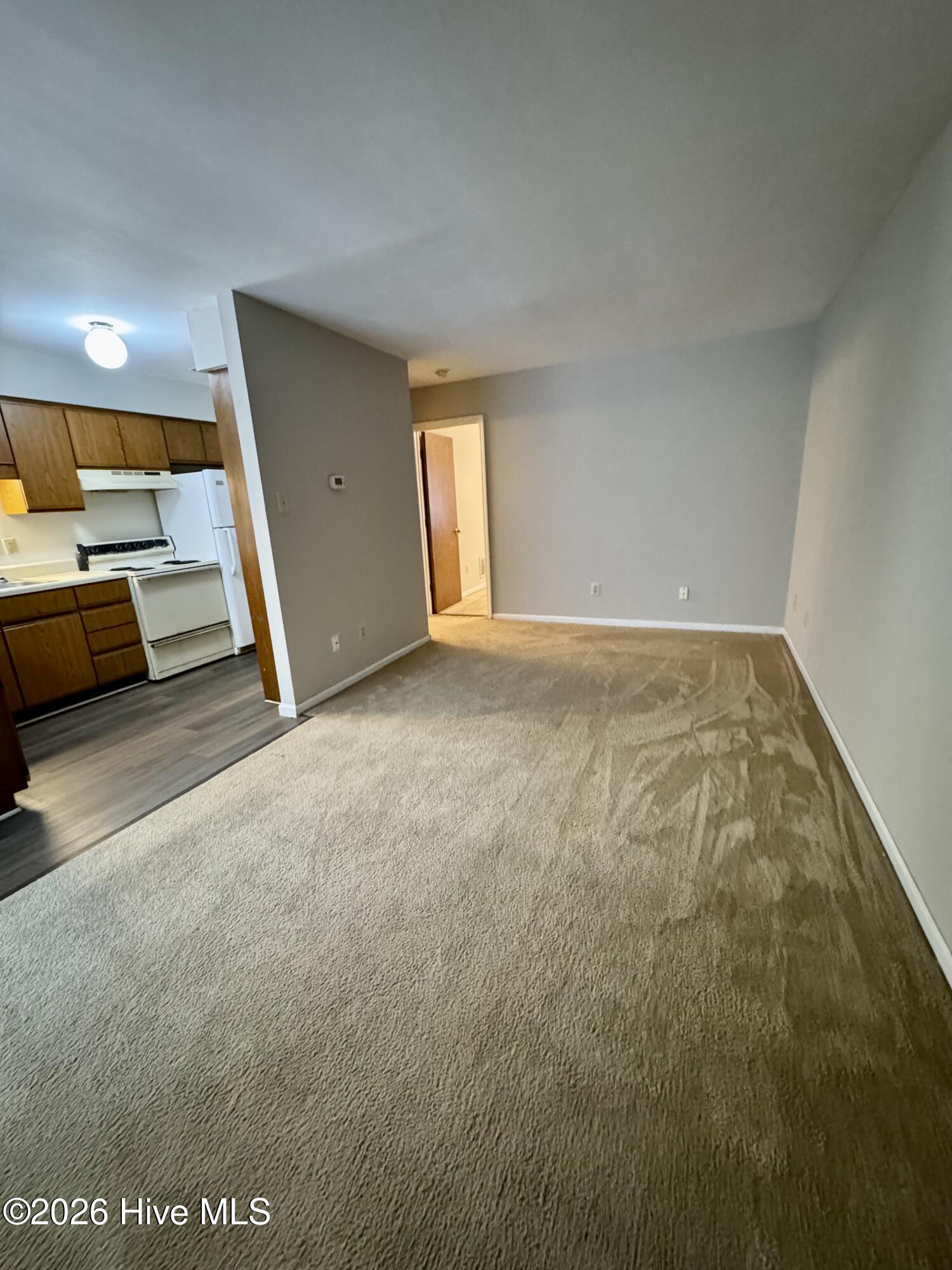 1008 Peed Drive 2 Property Photo 6