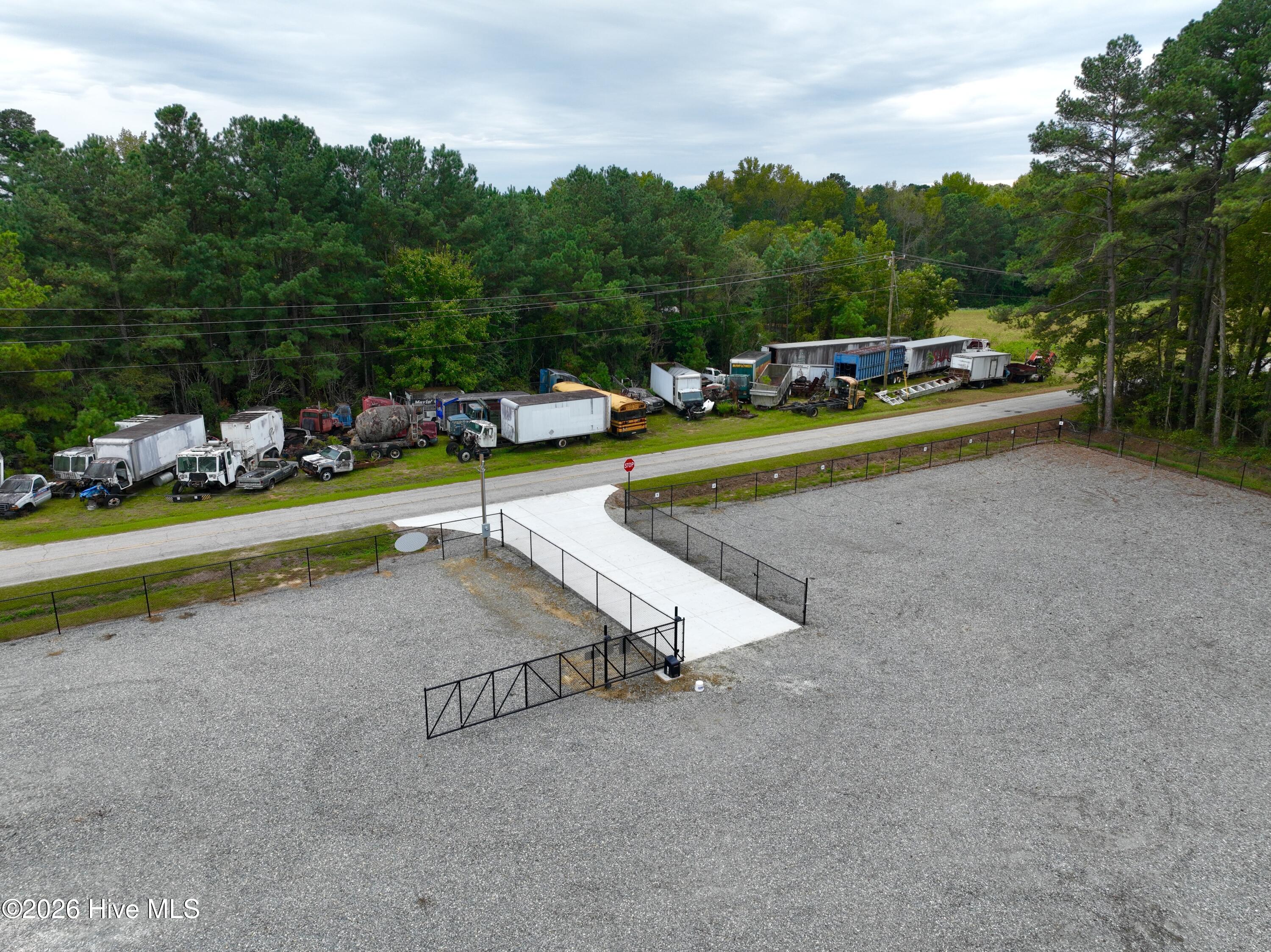 862 E Nc 222 Property Photo 7