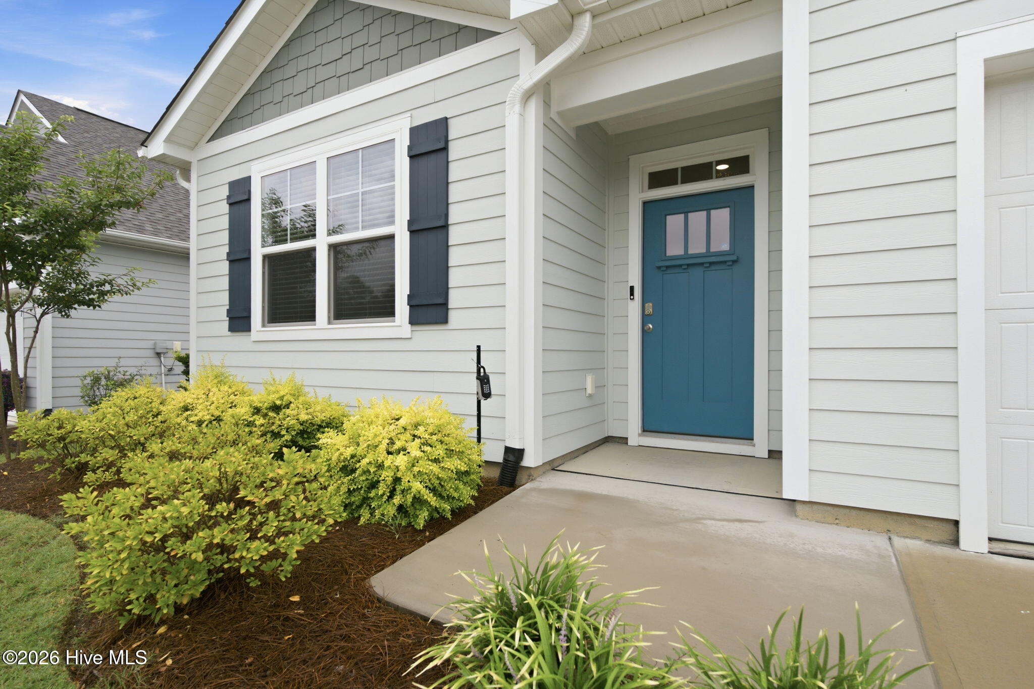 3113 Lochgreen Circle Property Photo 4