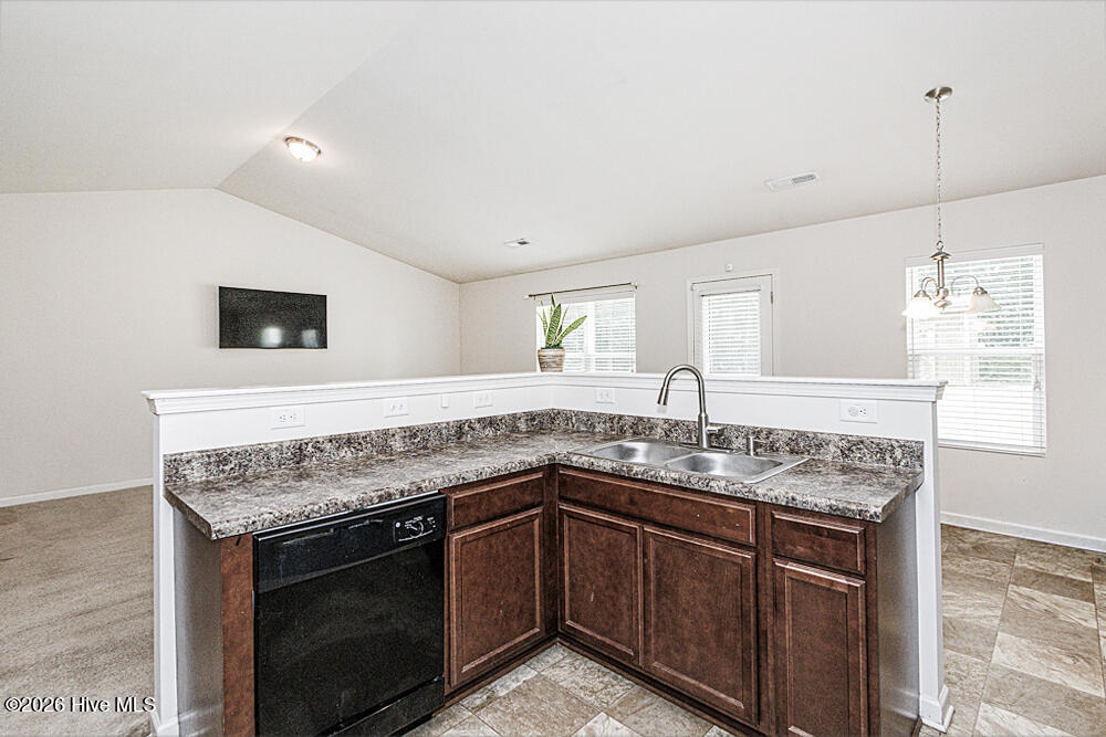 1136 Mulberry Road Property Photo 10