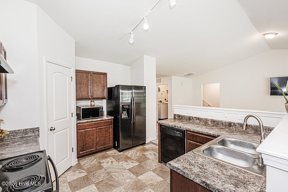 1136 Mulberry Road Property Photo 13
