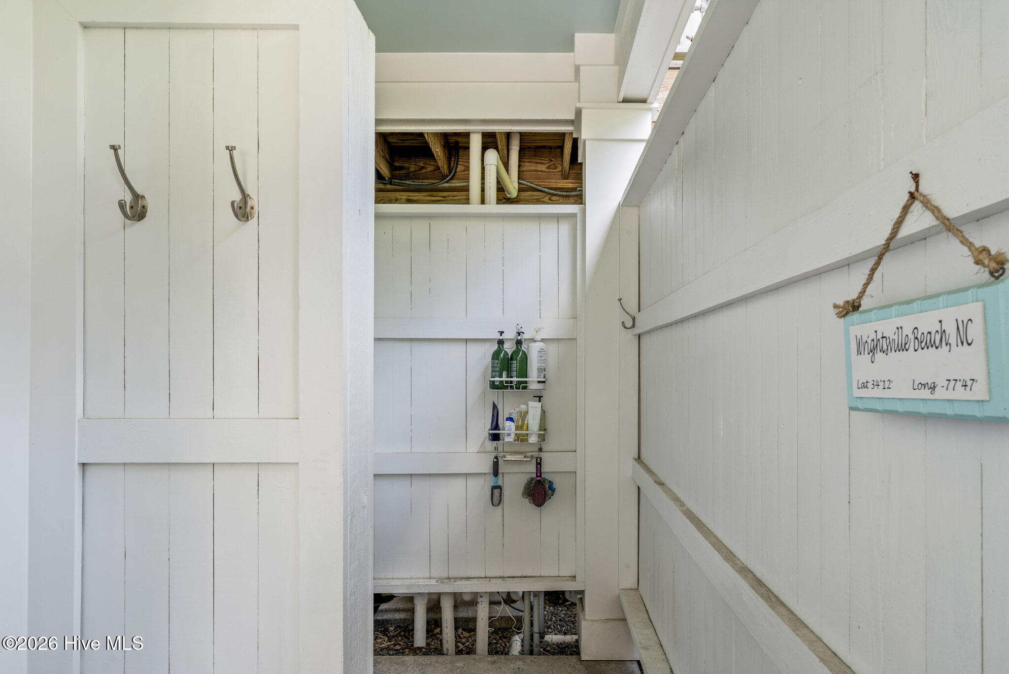9 Island Drive Property Photo 12
