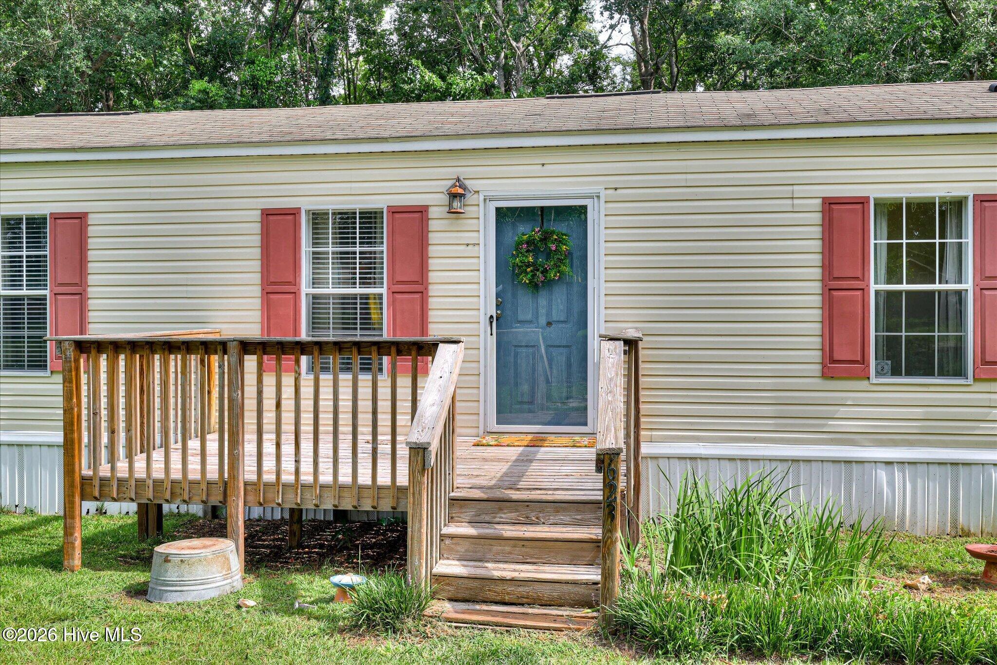 623 Hendricks Hill Drive Property Photo 3