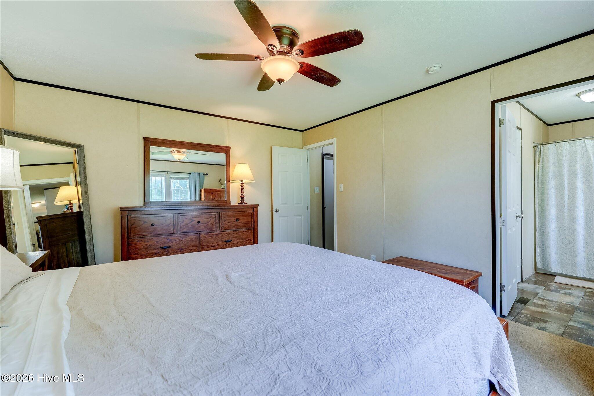 623 Hendricks Hill Drive Property Photo 15