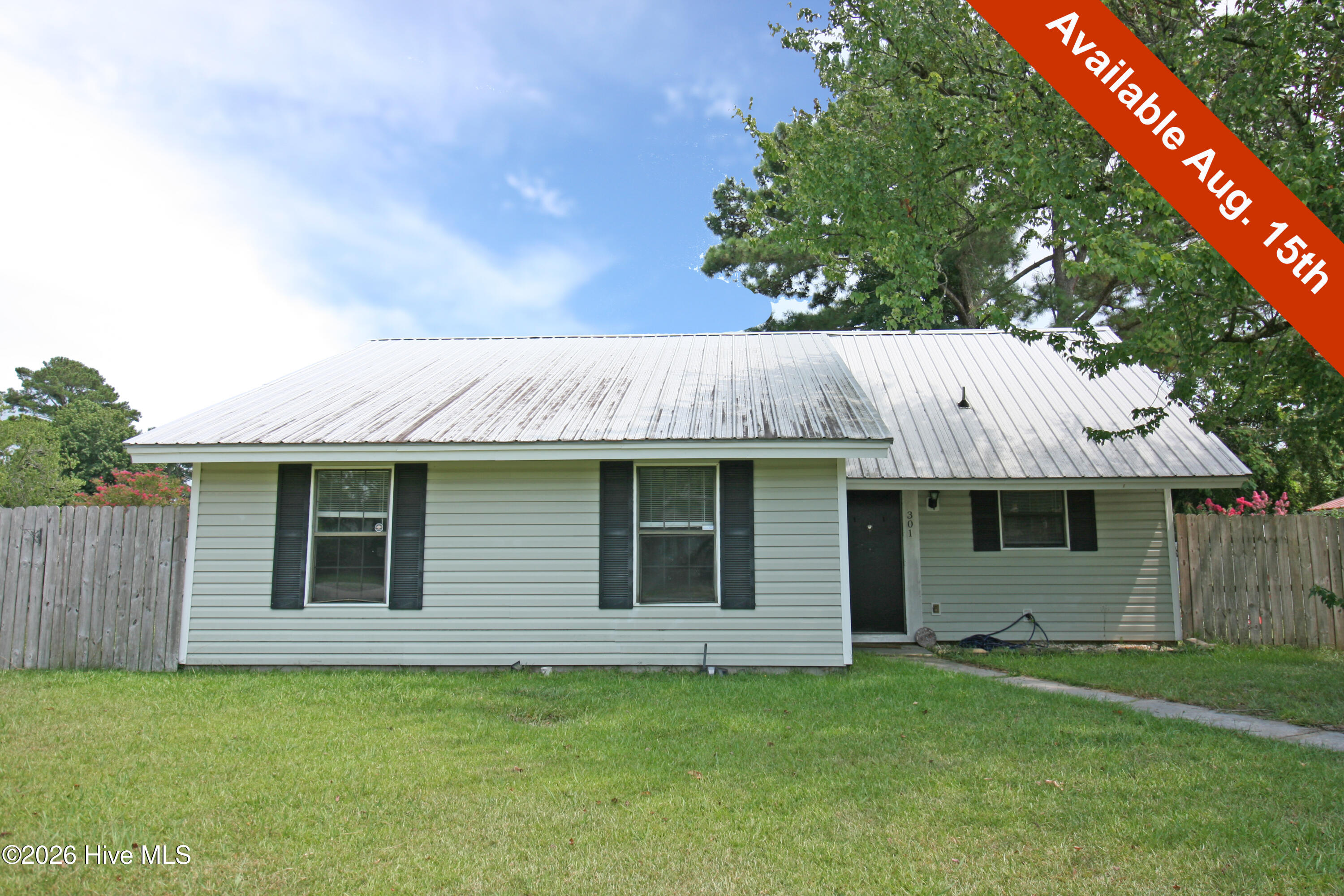 301 Dennis Road Property Photo 1