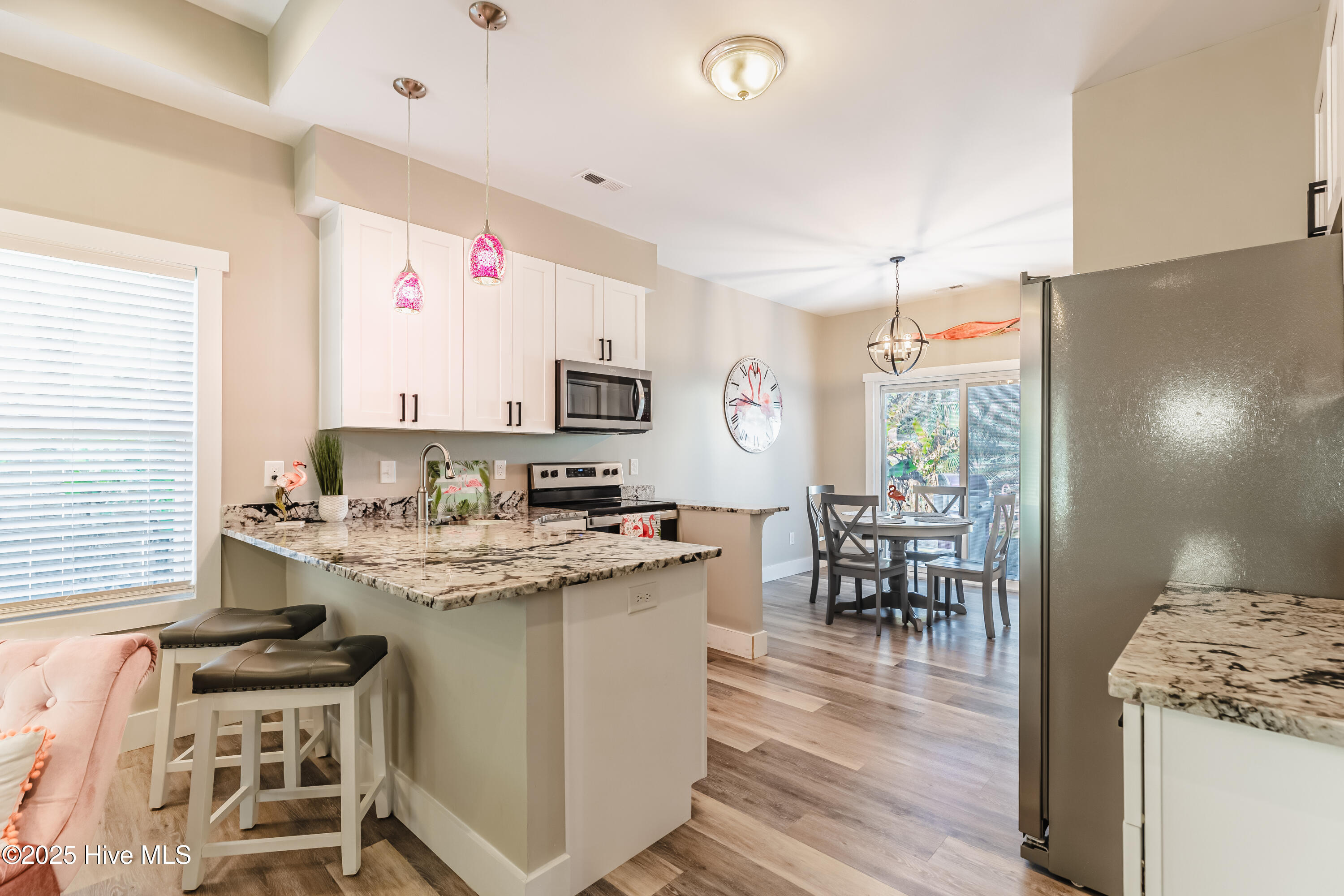 6312 Tolman Street Sw A&b Property Photo 8