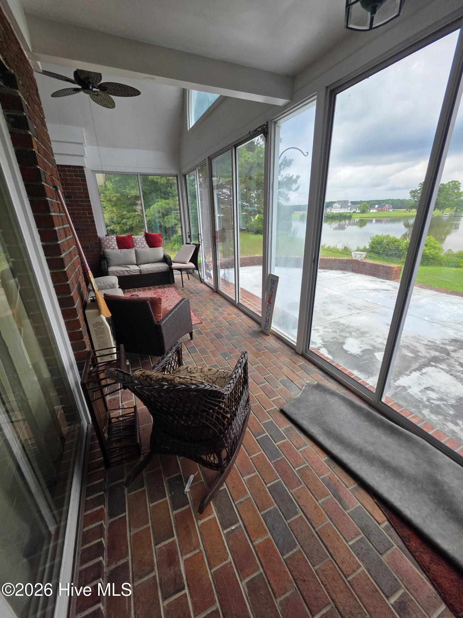 4945 Burnett Road Property Photo 4