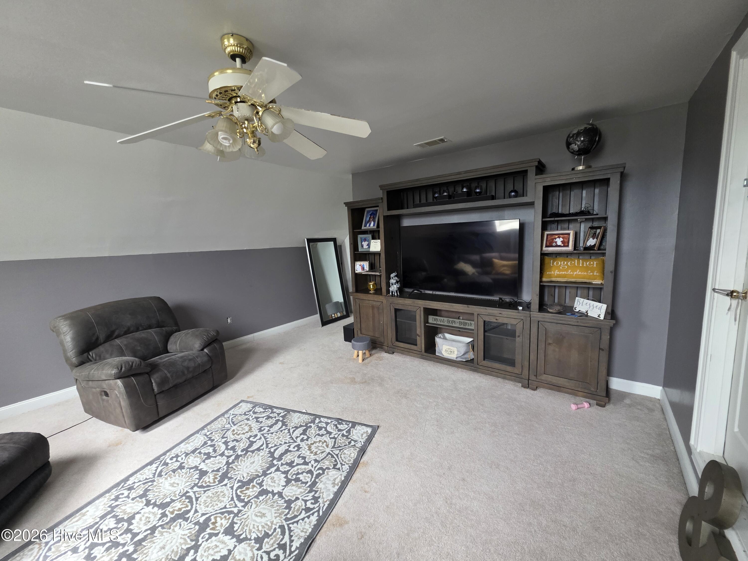 4945 Burnett Road Property Photo 7