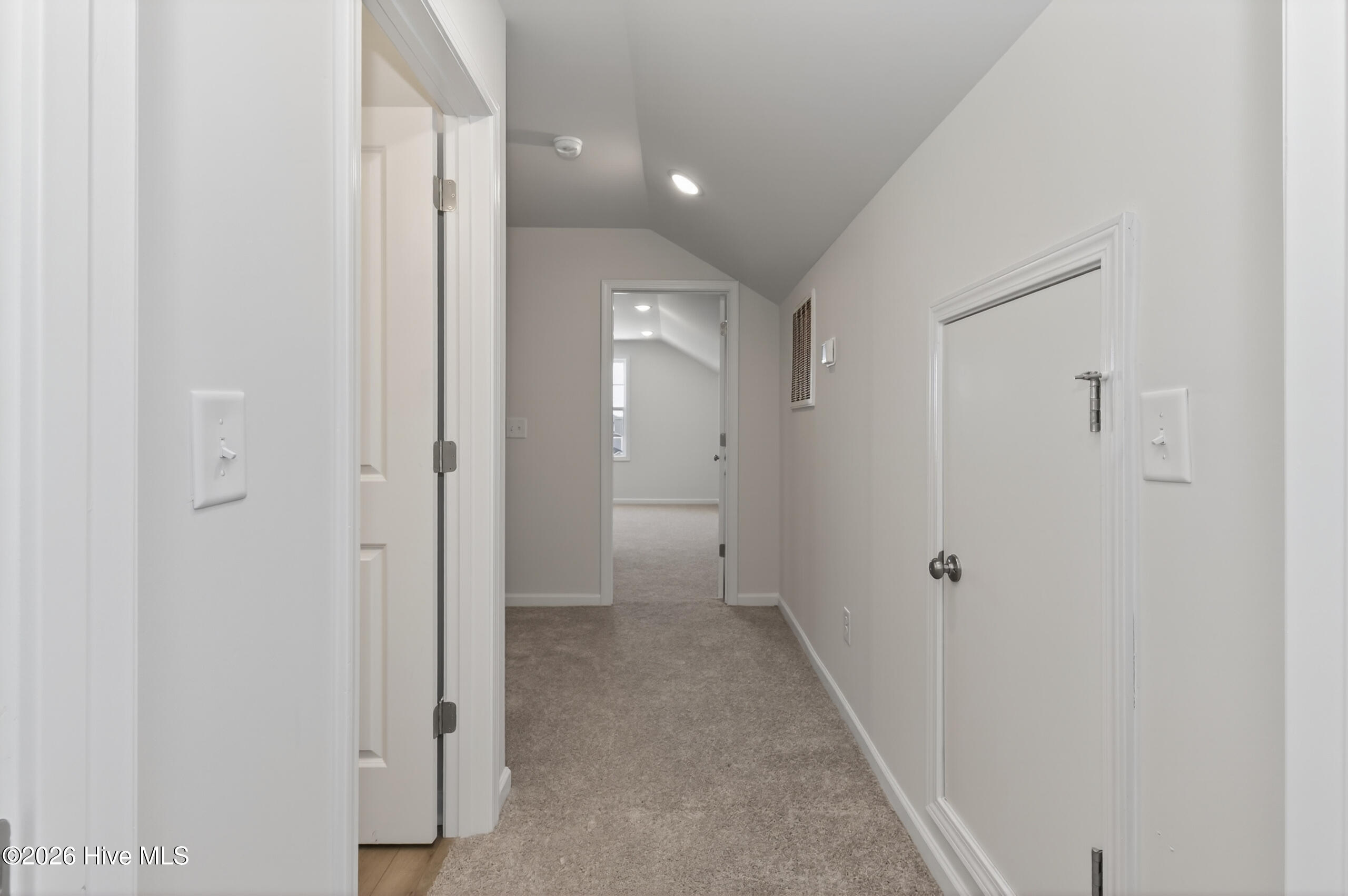 3575 Tanbark Oak Lane Nw Property Photo 25