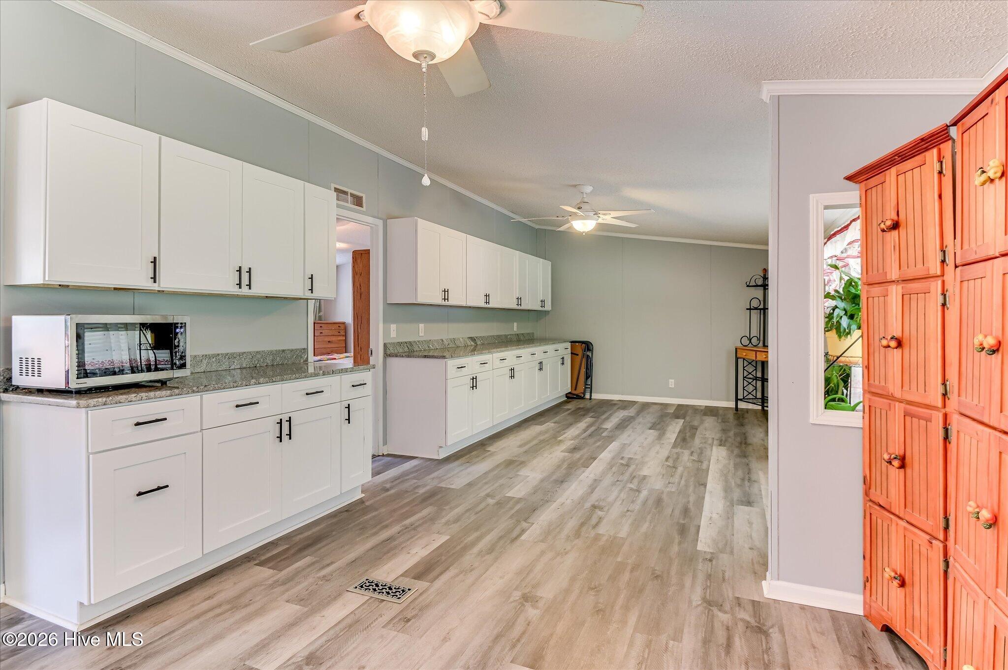 4190 River Road Property Photo 19