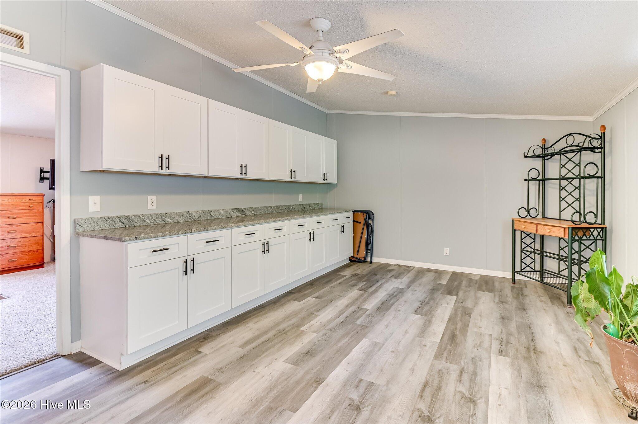 4190 River Road Property Photo 23