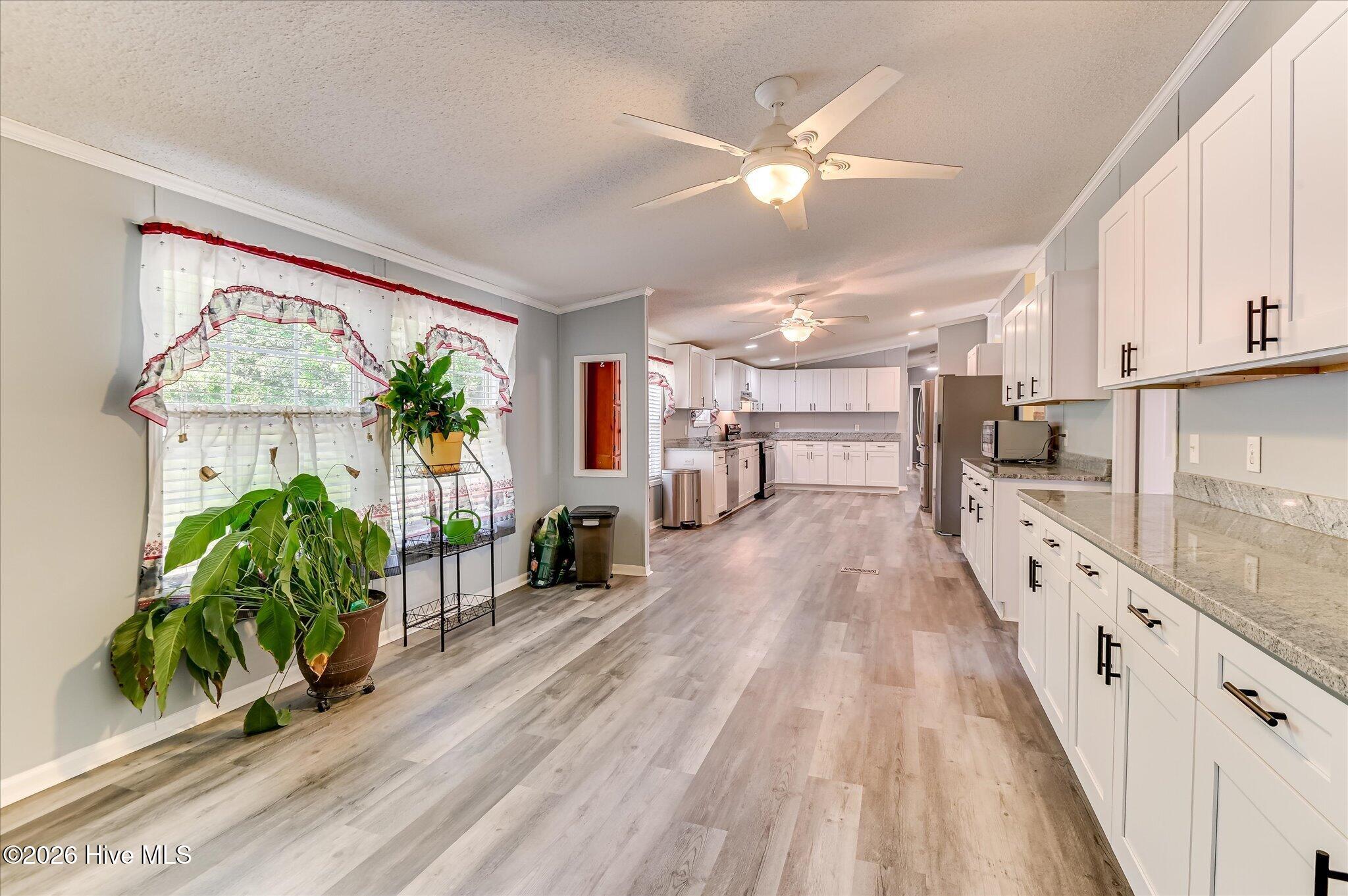 4190 River Road Property Photo 25